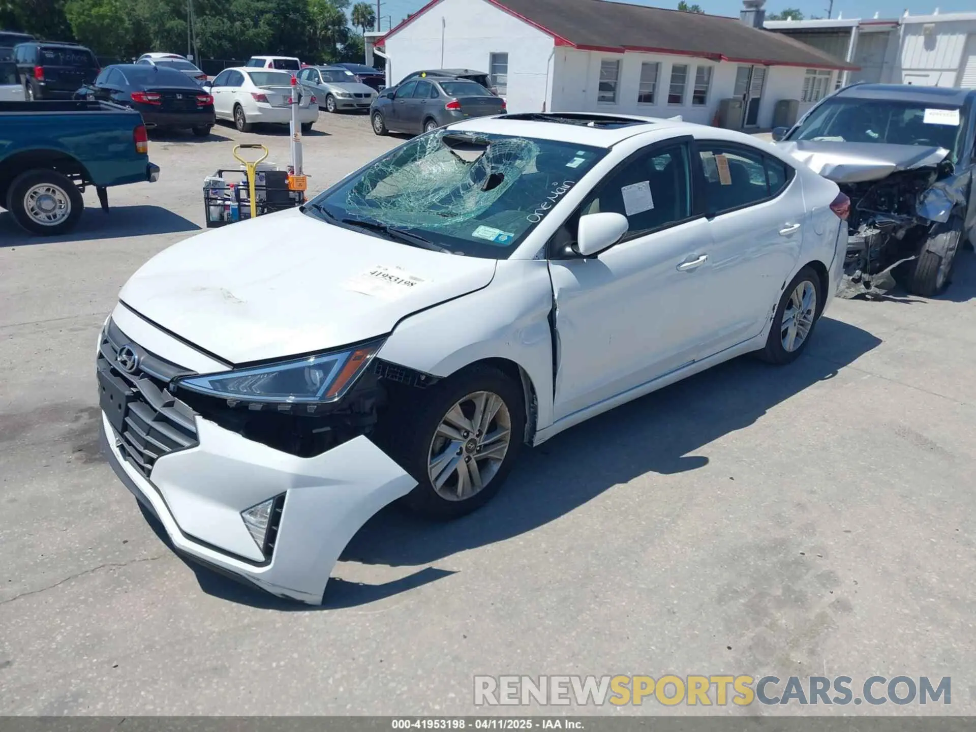 2 Photograph of a damaged car 5NPD84LF7LH591873 HYUNDAI ELANTRA 2020