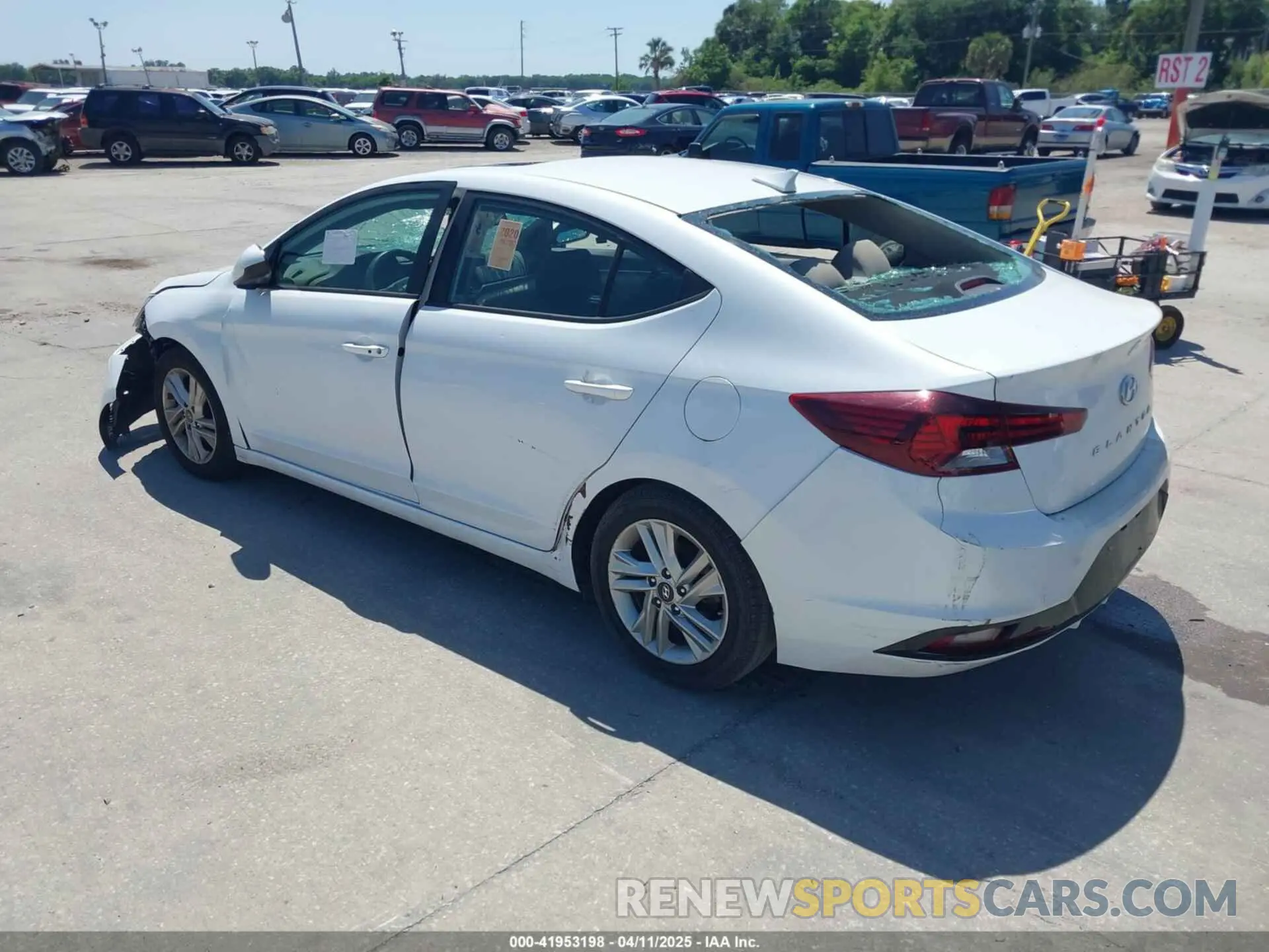 3 Photograph of a damaged car 5NPD84LF7LH591873 HYUNDAI ELANTRA 2020