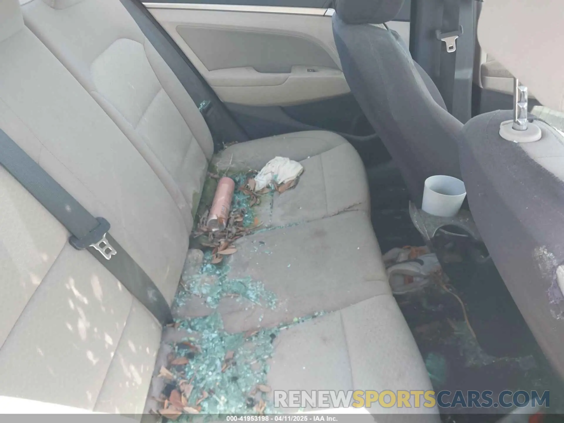 8 Photograph of a damaged car 5NPD84LF7LH591873 HYUNDAI ELANTRA 2020