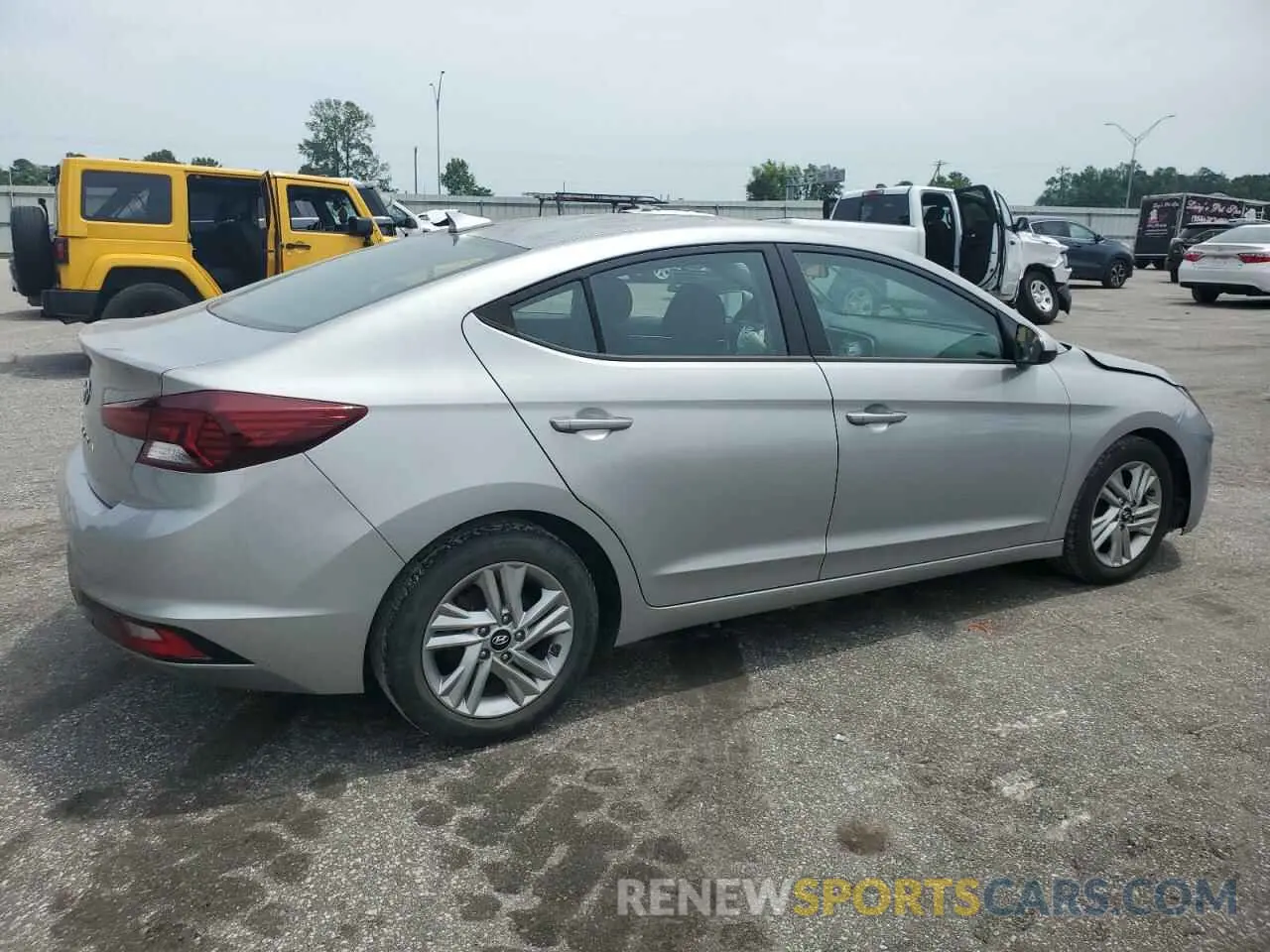 3 Photograph of a damaged car 5NPD84LF7LH598578 HYUNDAI ELANTRA 2020