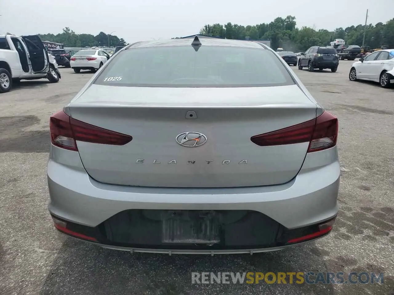 6 Photograph of a damaged car 5NPD84LF7LH598578 HYUNDAI ELANTRA 2020