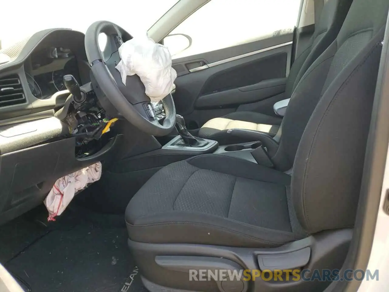 7 Photograph of a damaged car 5NPD84LF7LH602158 HYUNDAI ELANTRA 2020