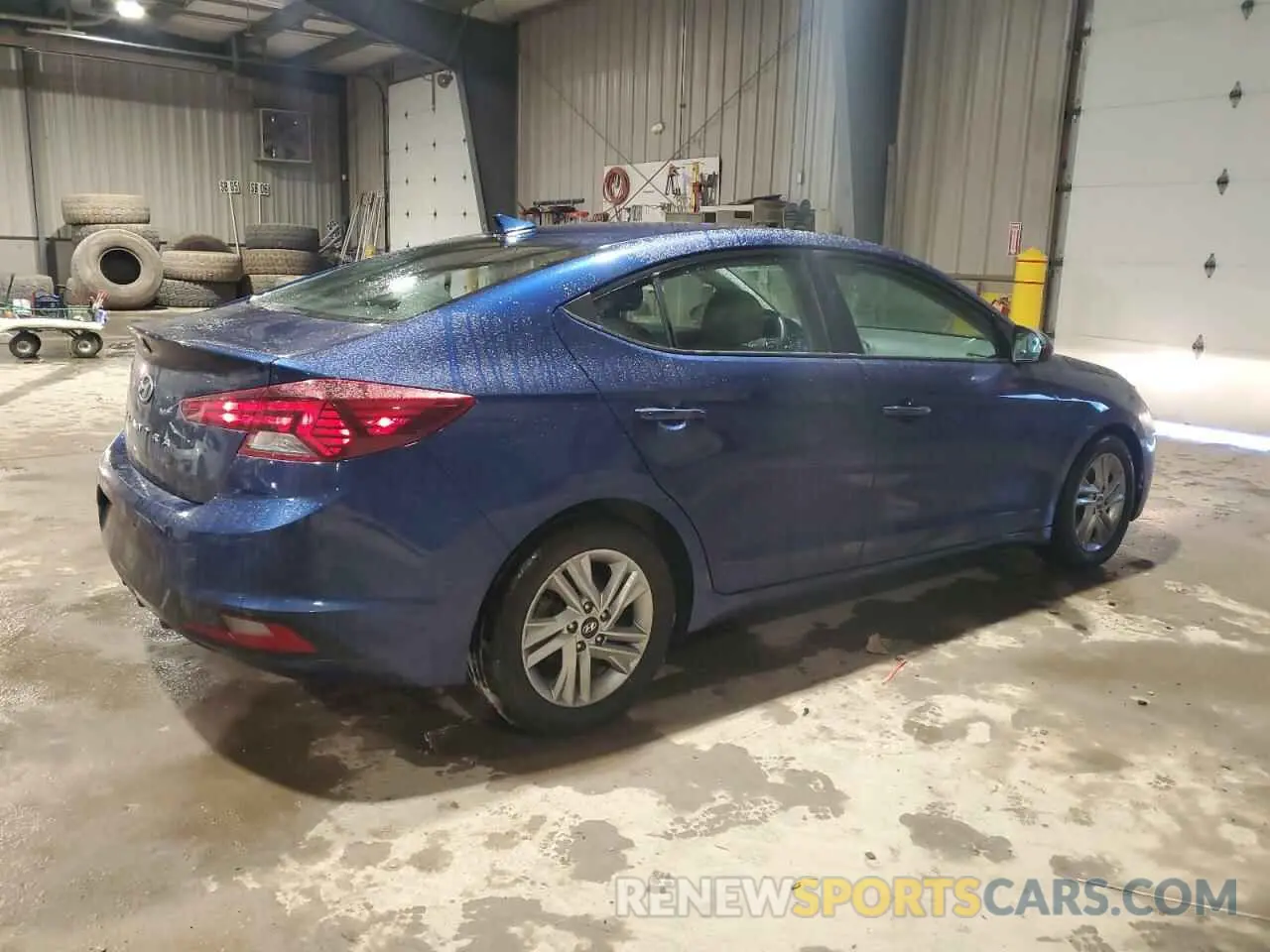 3 Photograph of a damaged car 5NPD84LF7LH620577 HYUNDAI ELANTRA 2020
