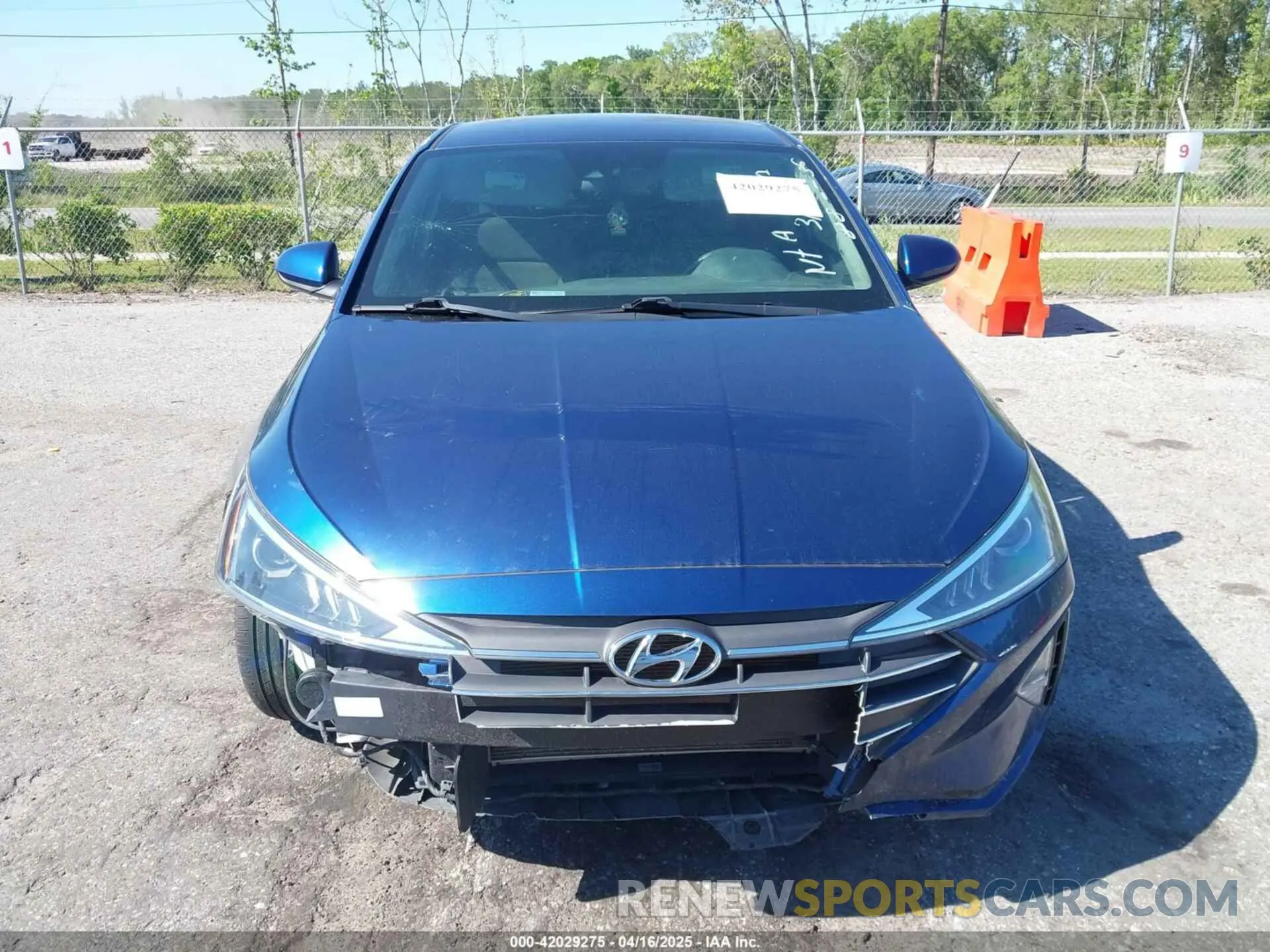 11 Photograph of a damaged car 5NPD84LF7LH631188 HYUNDAI ELANTRA 2020