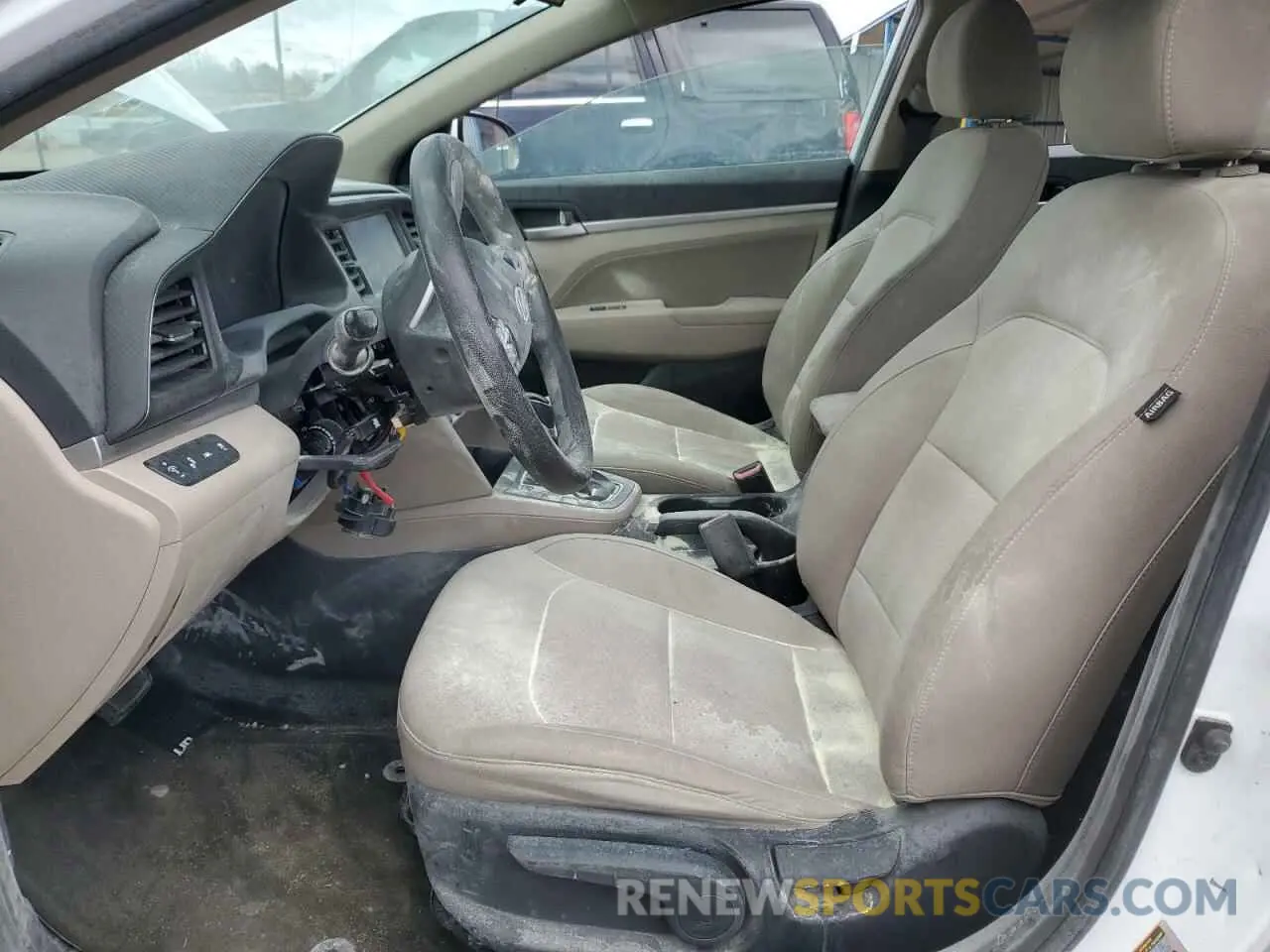 7 Photograph of a damaged car 5NPD84LF8LH507155 HYUNDAI ELANTRA 2020