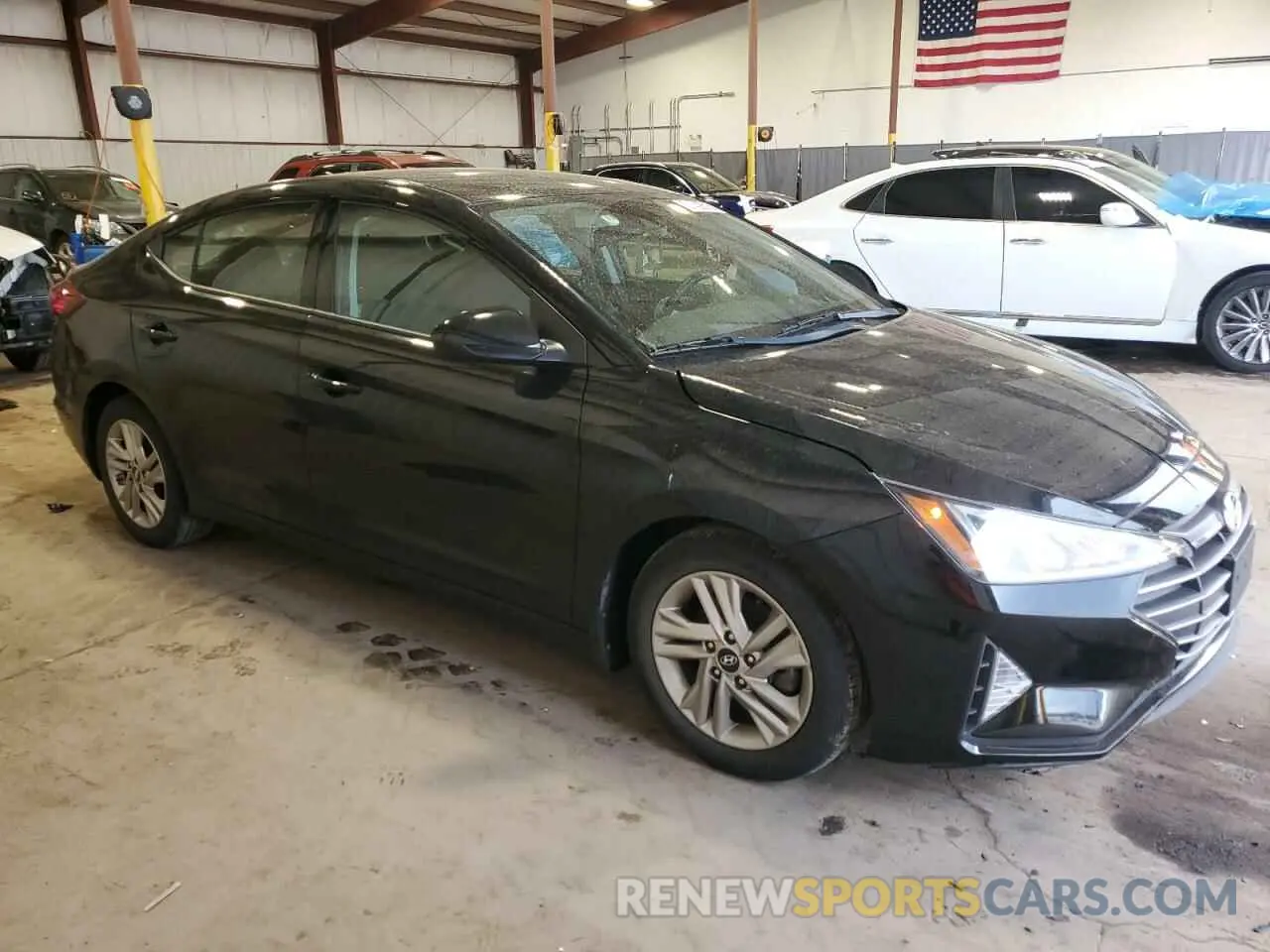 4 Photograph of a damaged car 5NPD84LF8LH517555 HYUNDAI ELANTRA 2020