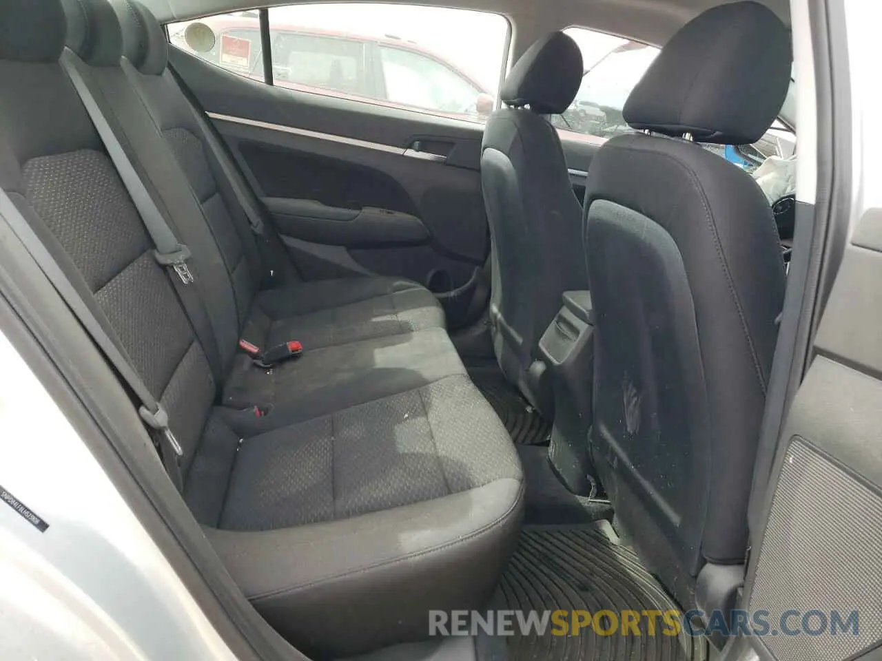 10 Photograph of a damaged car 5NPD84LF8LH523808 HYUNDAI ELANTRA 2020