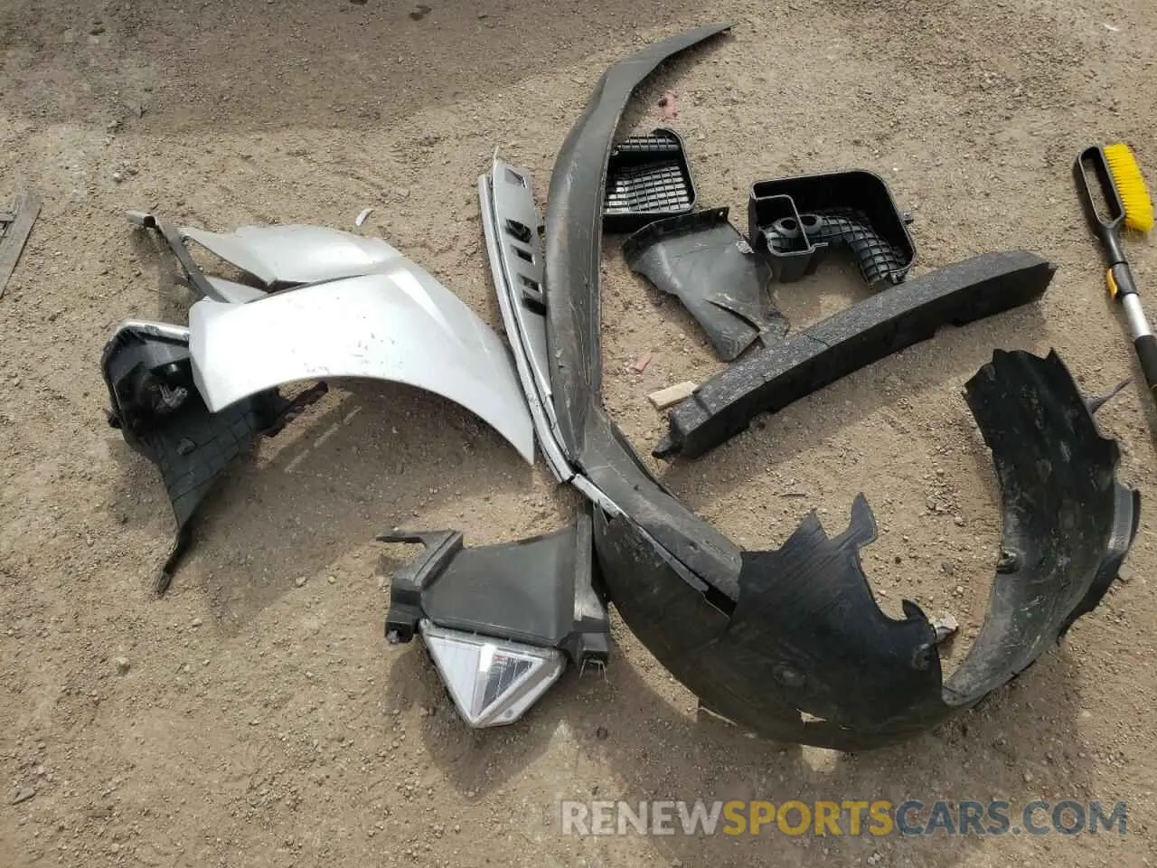 12 Photograph of a damaged car 5NPD84LF8LH523808 HYUNDAI ELANTRA 2020