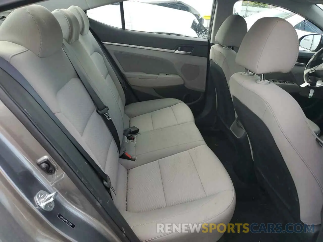 10 Photograph of a damaged car 5NPD84LF8LH532878 HYUNDAI ELANTRA 2020