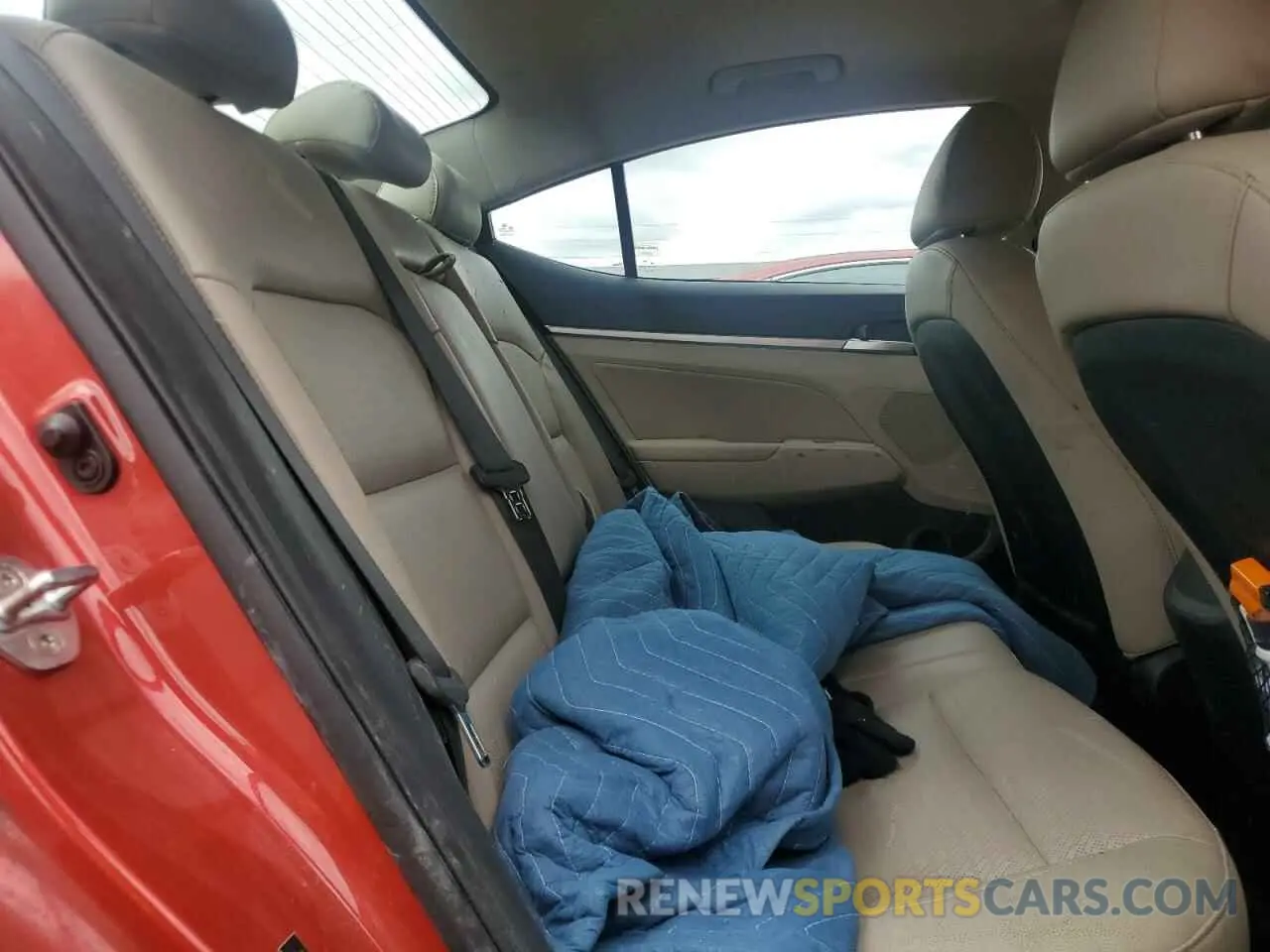 11 Photograph of a damaged car 5NPD84LF8LH552547 HYUNDAI ELANTRA 2020