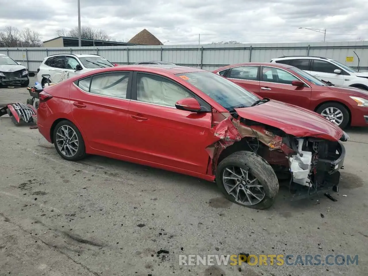 4 Photograph of a damaged car 5NPD84LF8LH552547 HYUNDAI ELANTRA 2020