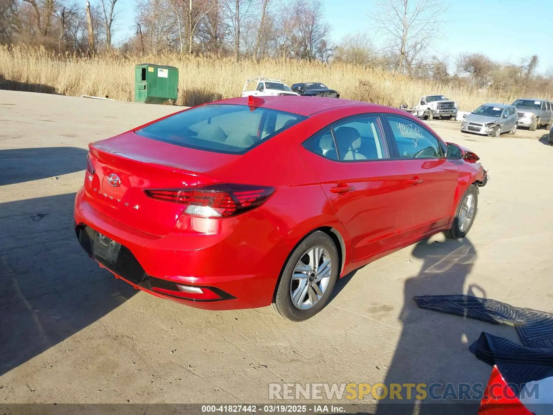 4 Photograph of a damaged car 5NPD84LF8LH562835 HYUNDAI ELANTRA 2020
