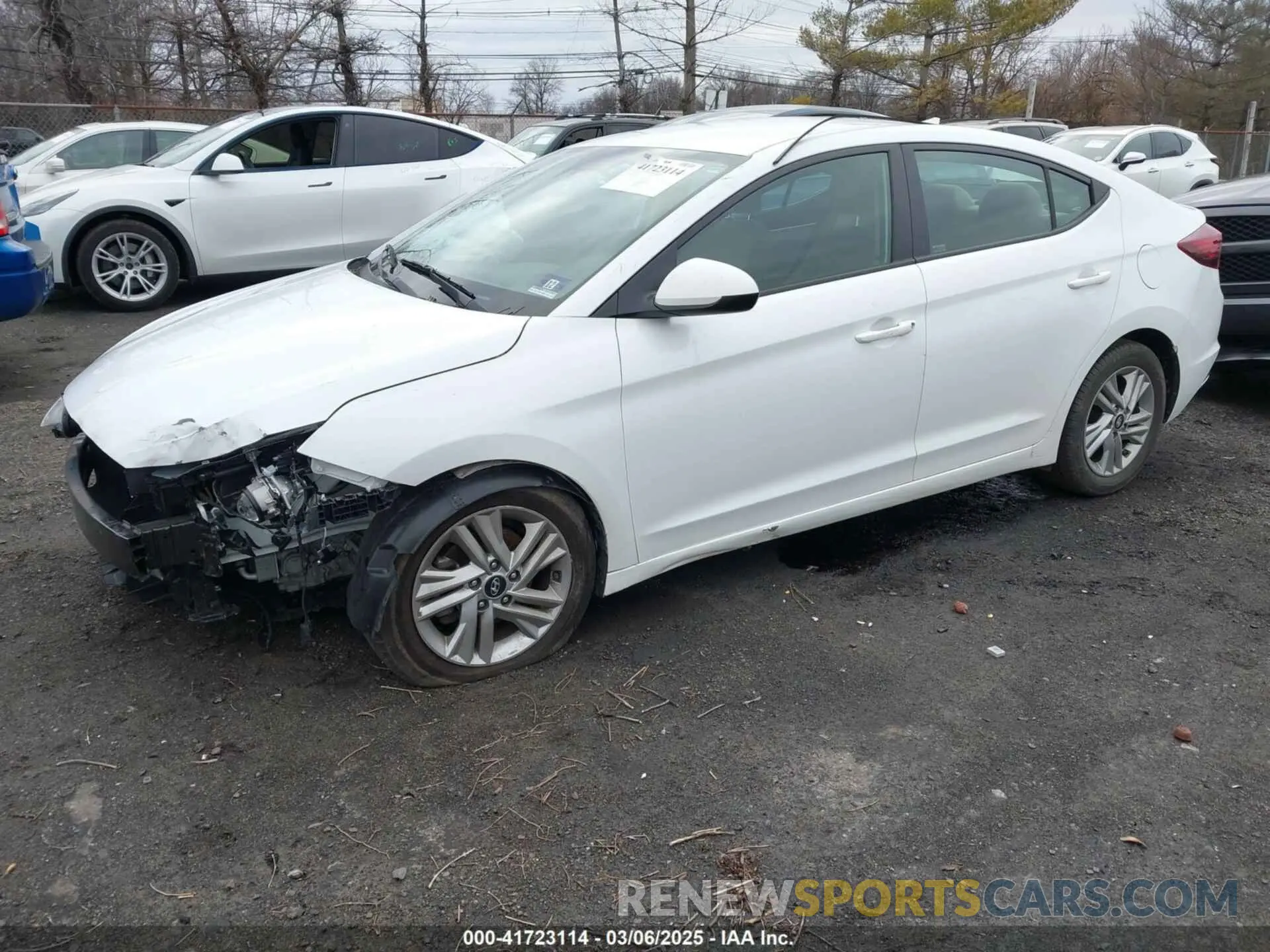 2 Photograph of a damaged car 5NPD84LF8LH572393 HYUNDAI ELANTRA 2020