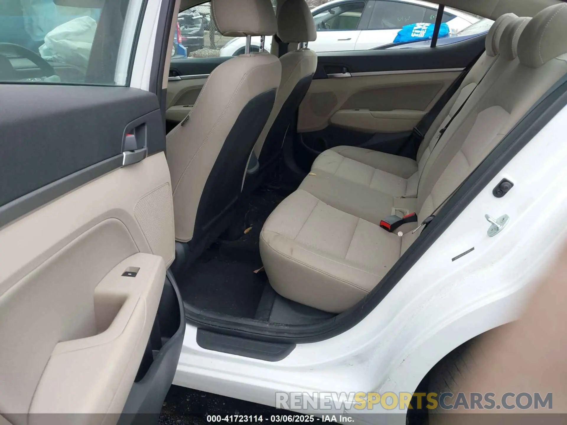 8 Photograph of a damaged car 5NPD84LF8LH572393 HYUNDAI ELANTRA 2020