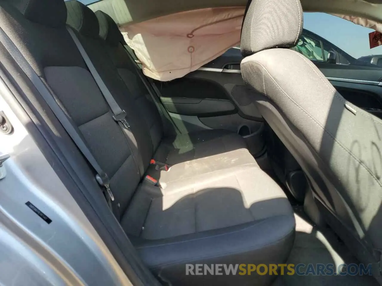 10 Photograph of a damaged car 5NPD84LF8LH575407 HYUNDAI ELANTRA 2020