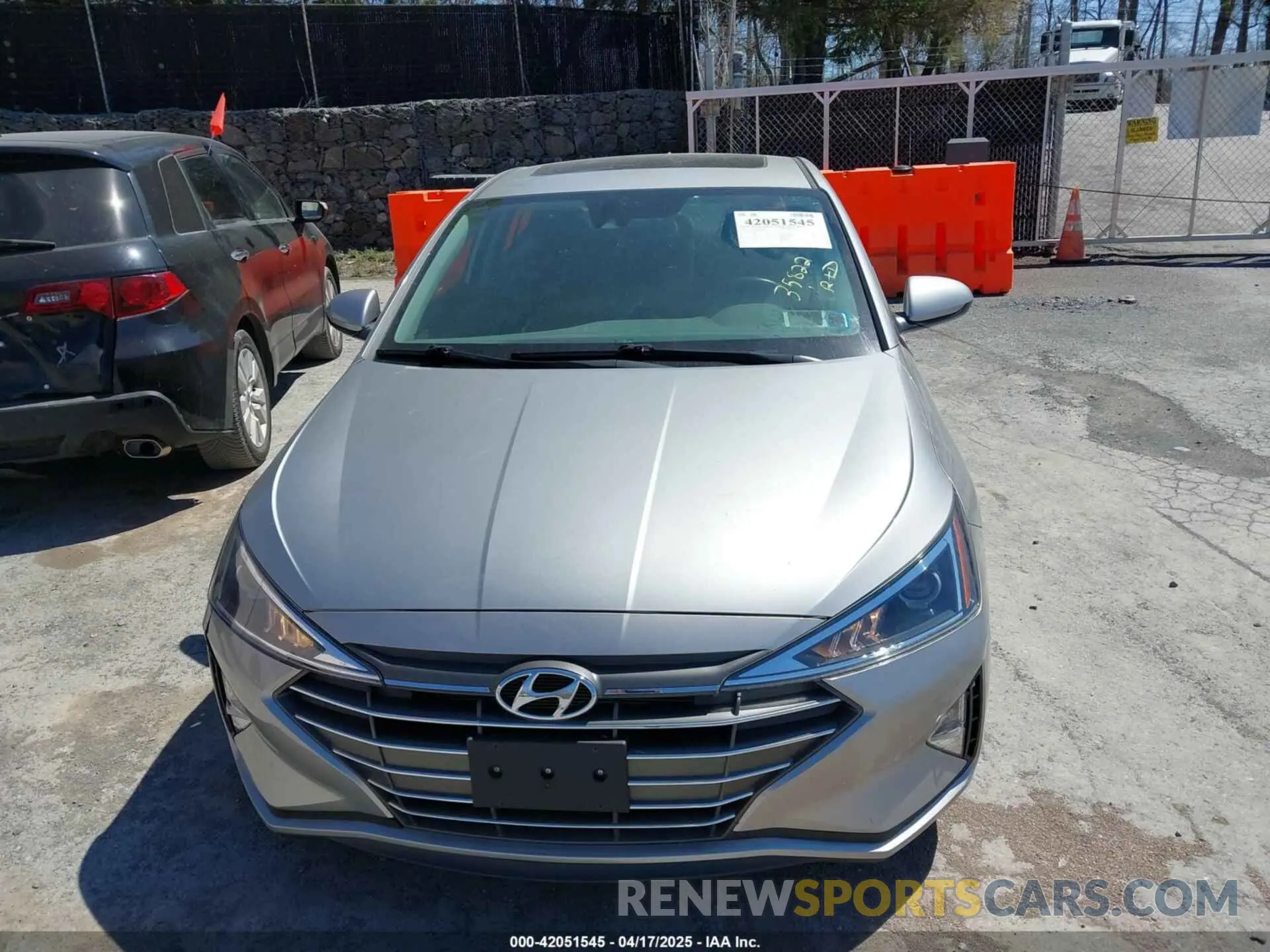 12 Photograph of a damaged car 5NPD84LF8LH585046 HYUNDAI ELANTRA 2020