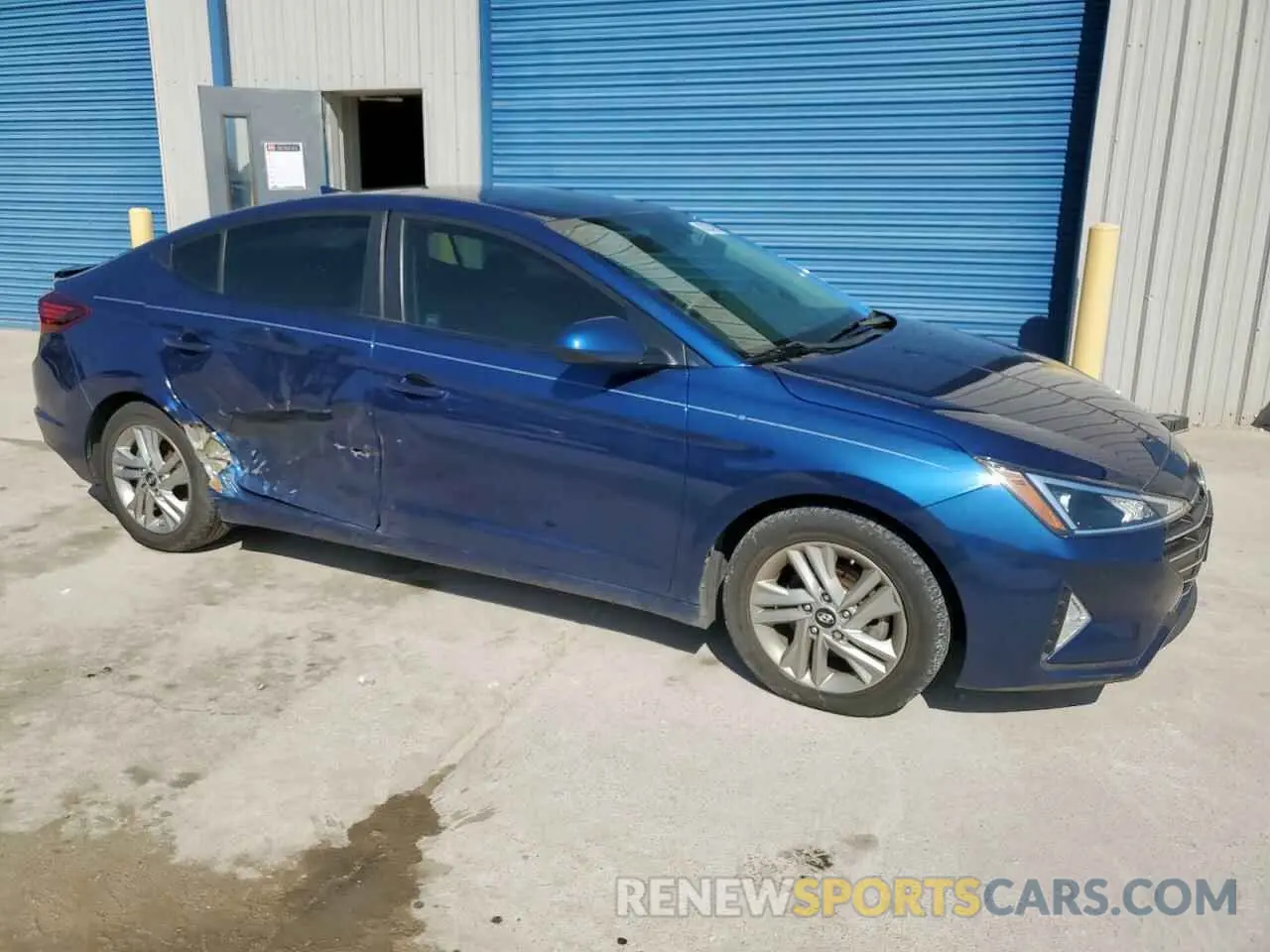 4 Photograph of a damaged car 5NPD84LF8LH588478 HYUNDAI ELANTRA 2020