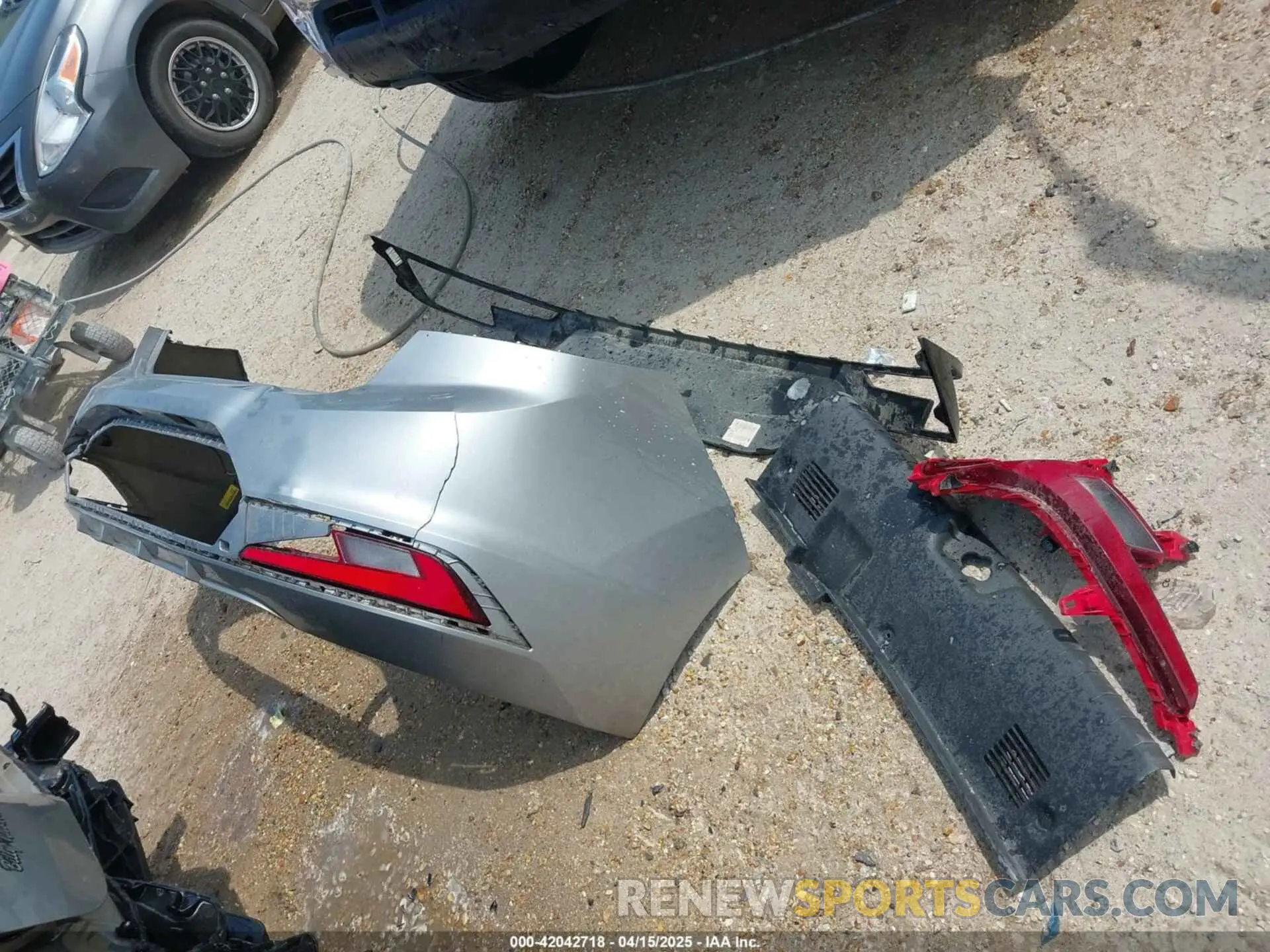 12 Photograph of a damaged car 5NPD84LF8LH593390 HYUNDAI ELANTRA 2020