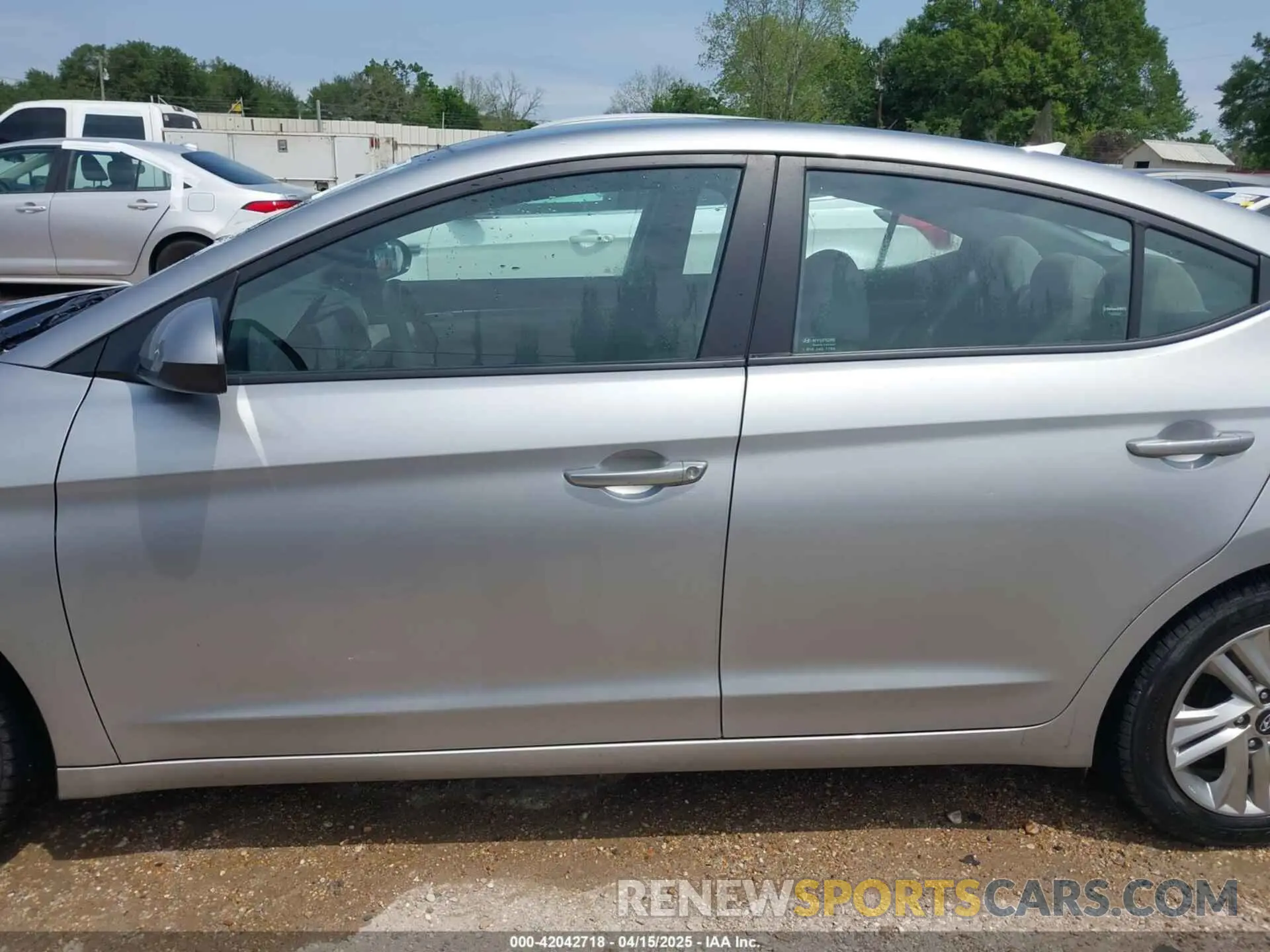 15 Photograph of a damaged car 5NPD84LF8LH593390 HYUNDAI ELANTRA 2020