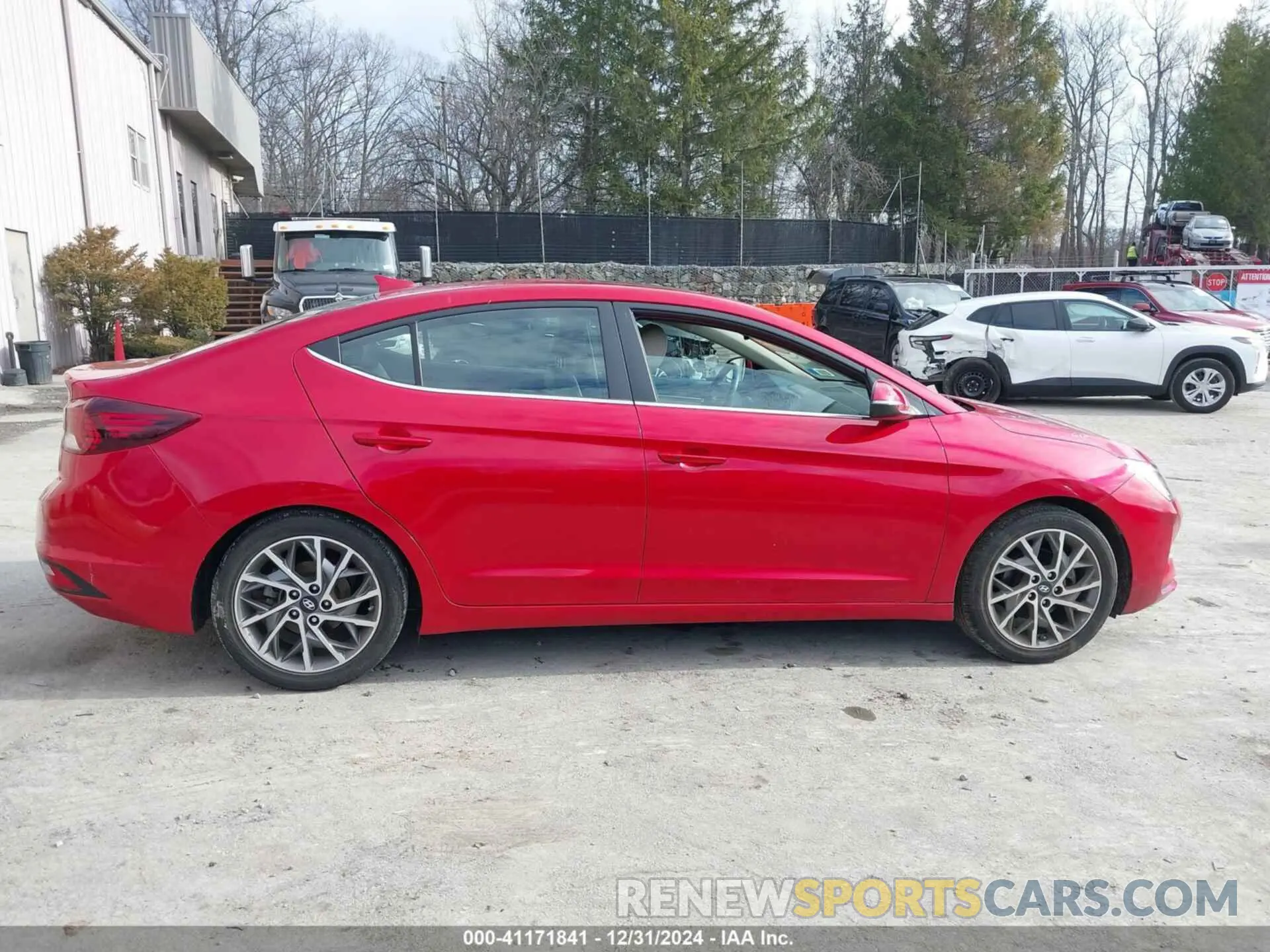 13 Photograph of a damaged car 5NPD84LF8LH593714 HYUNDAI ELANTRA 2020