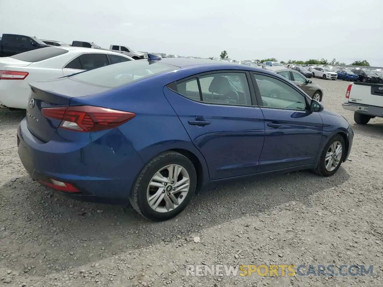 3 Photograph of a damaged car 5NPD84LF8LH621303 HYUNDAI ELANTRA 2020