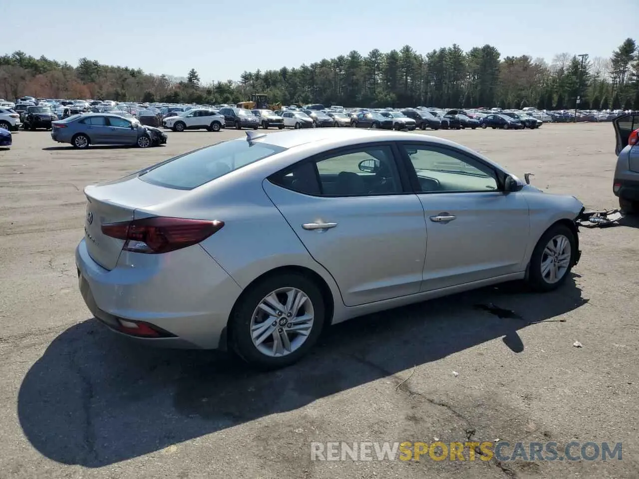 3 Photograph of a damaged car 5NPD84LF8LH627733 HYUNDAI ELANTRA 2020