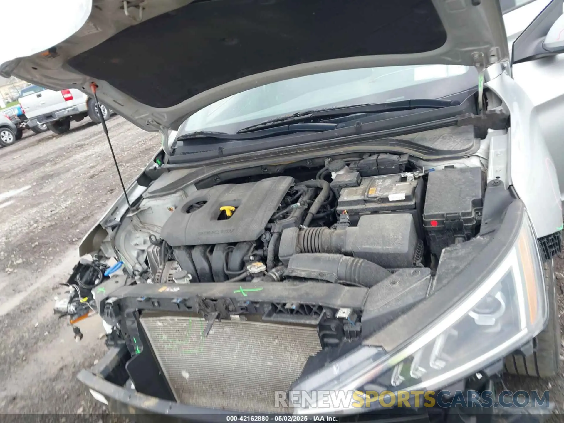 10 Photograph of a damaged car 5NPD84LF8LH629384 HYUNDAI ELANTRA 2020