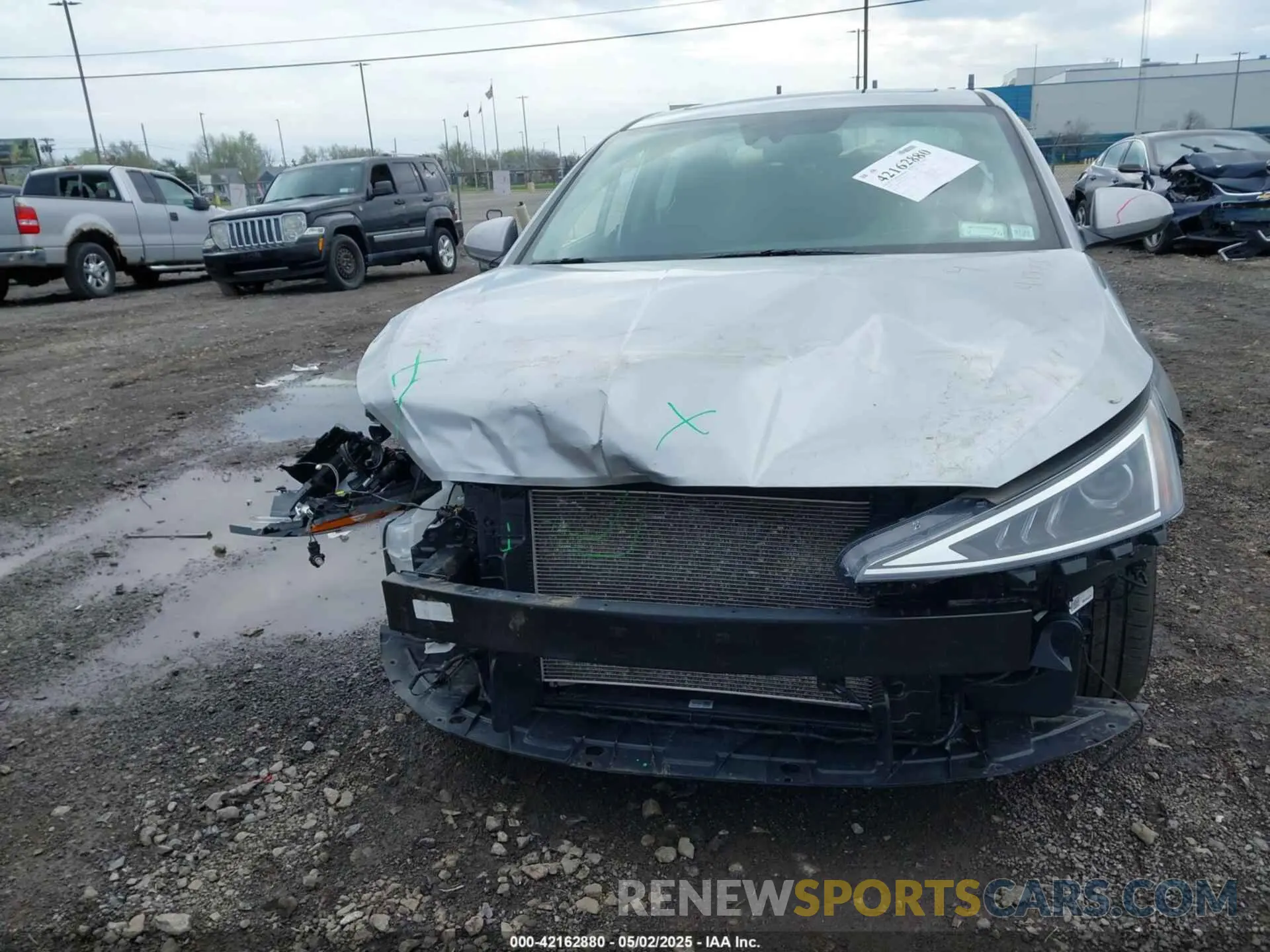 11 Photograph of a damaged car 5NPD84LF8LH629384 HYUNDAI ELANTRA 2020