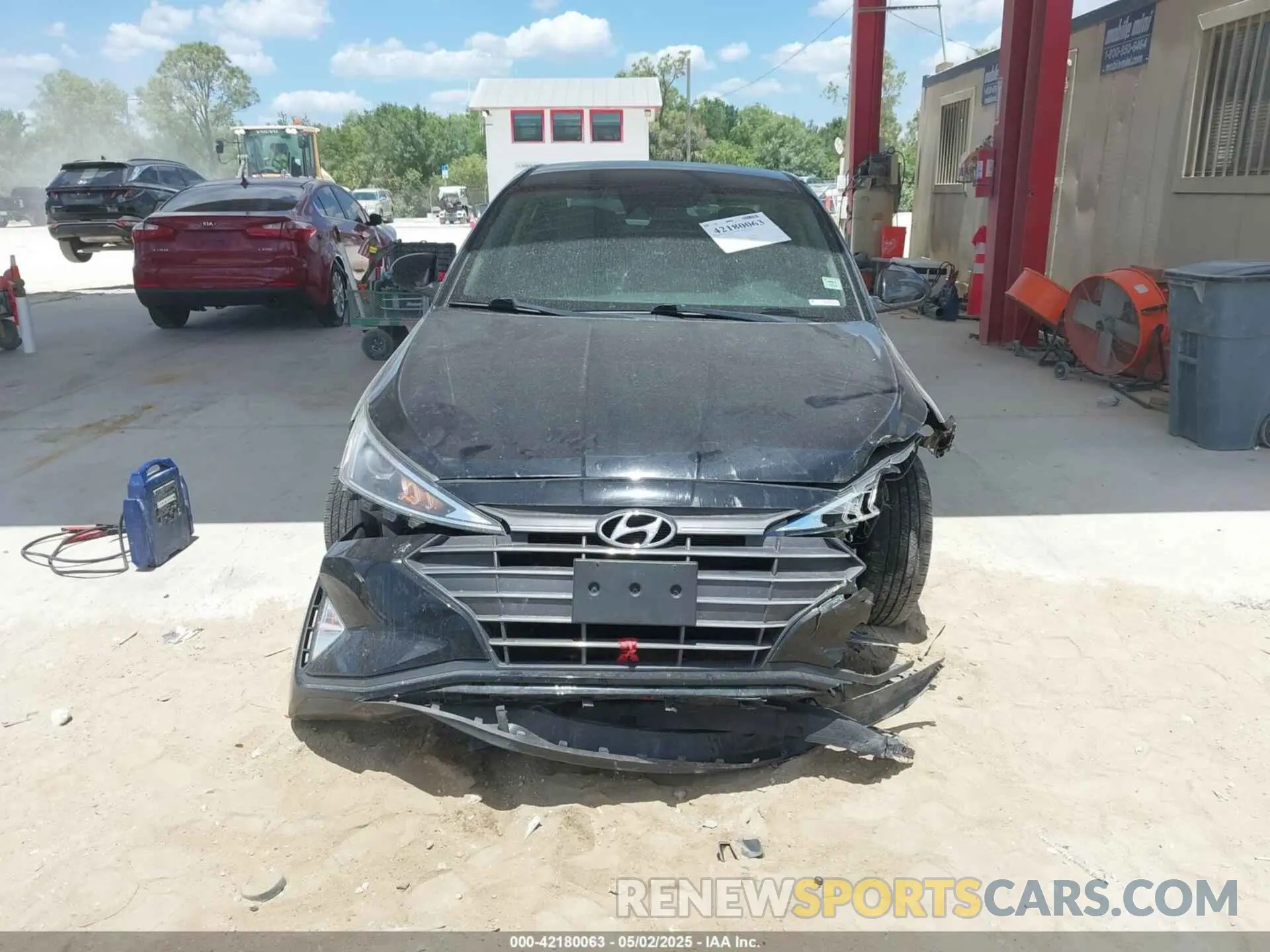 12 Photograph of a damaged car 5NPD84LF9LH507214 HYUNDAI ELANTRA 2020