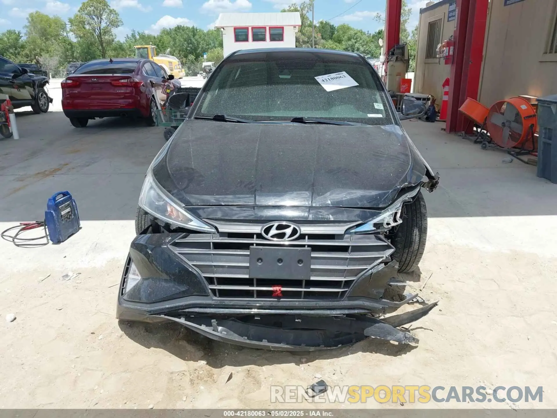 6 Photograph of a damaged car 5NPD84LF9LH507214 HYUNDAI ELANTRA 2020