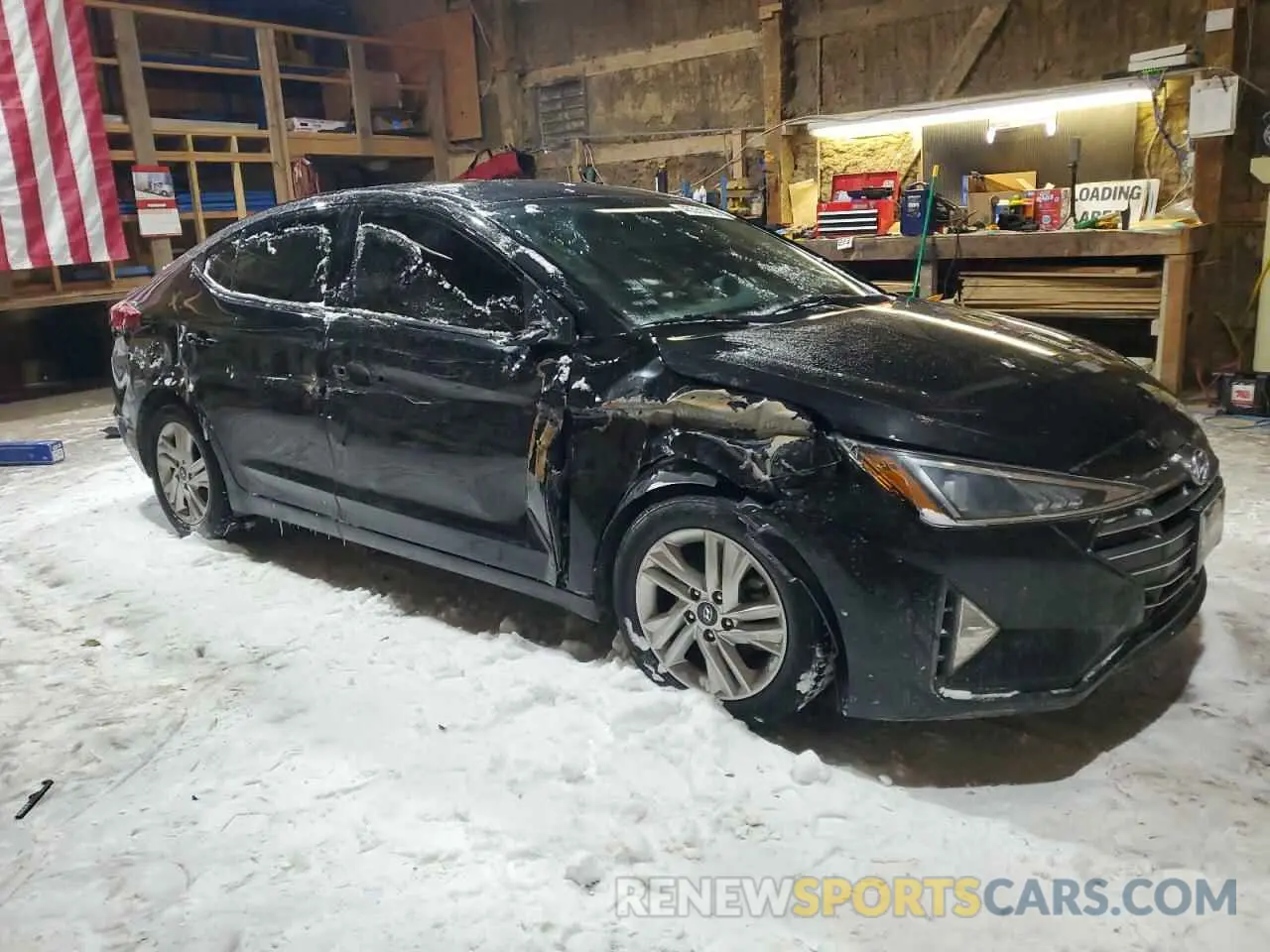 4 Photograph of a damaged car 5NPD84LF9LH508752 HYUNDAI ELANTRA 2020