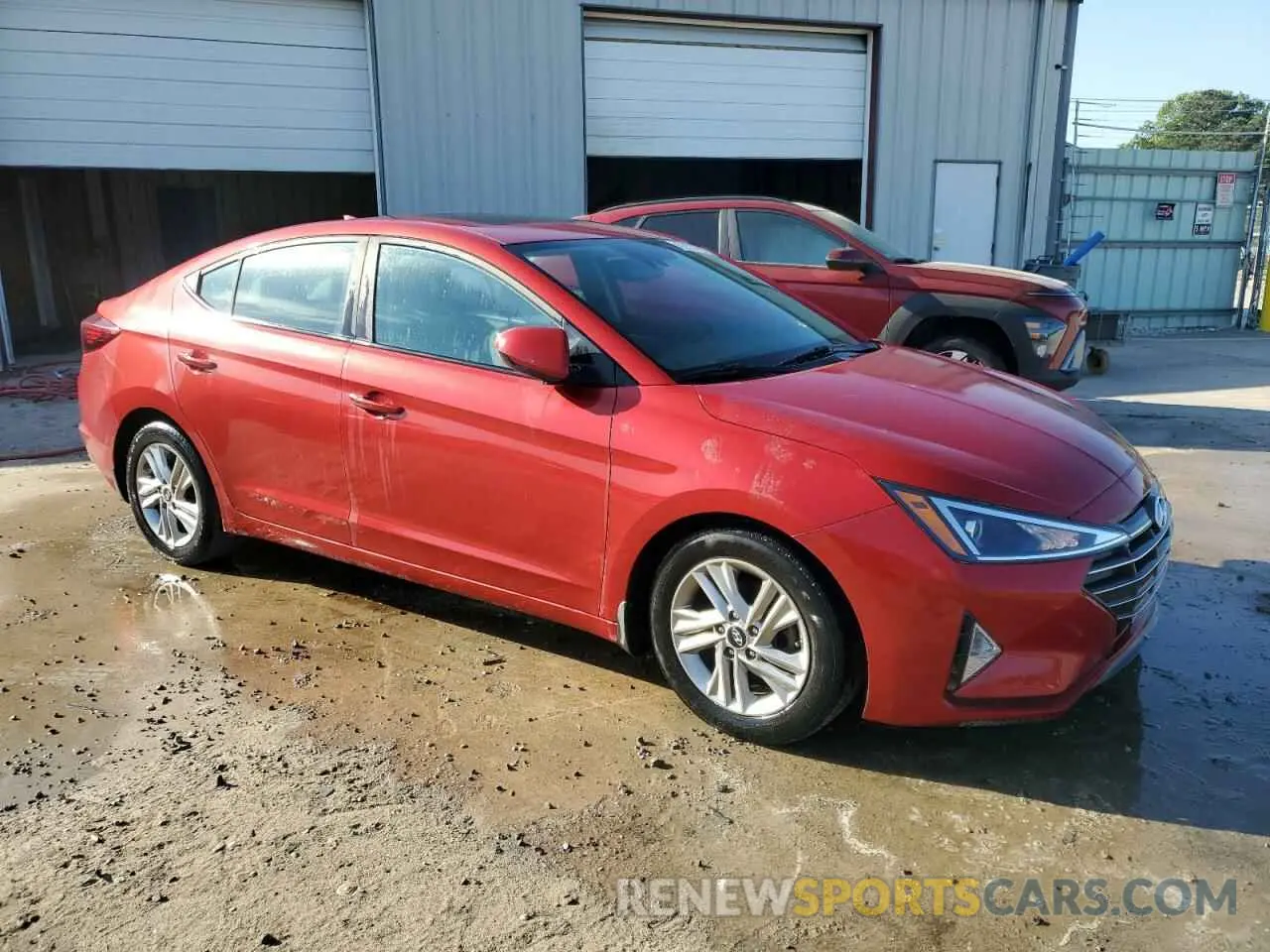 4 Photograph of a damaged car 5NPD84LF9LH517712 HYUNDAI ELANTRA 2020