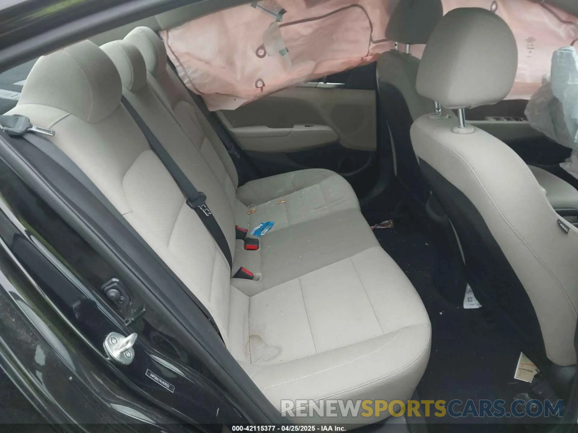 8 Photograph of a damaged car 5NPD84LF9LH519332 HYUNDAI ELANTRA 2020