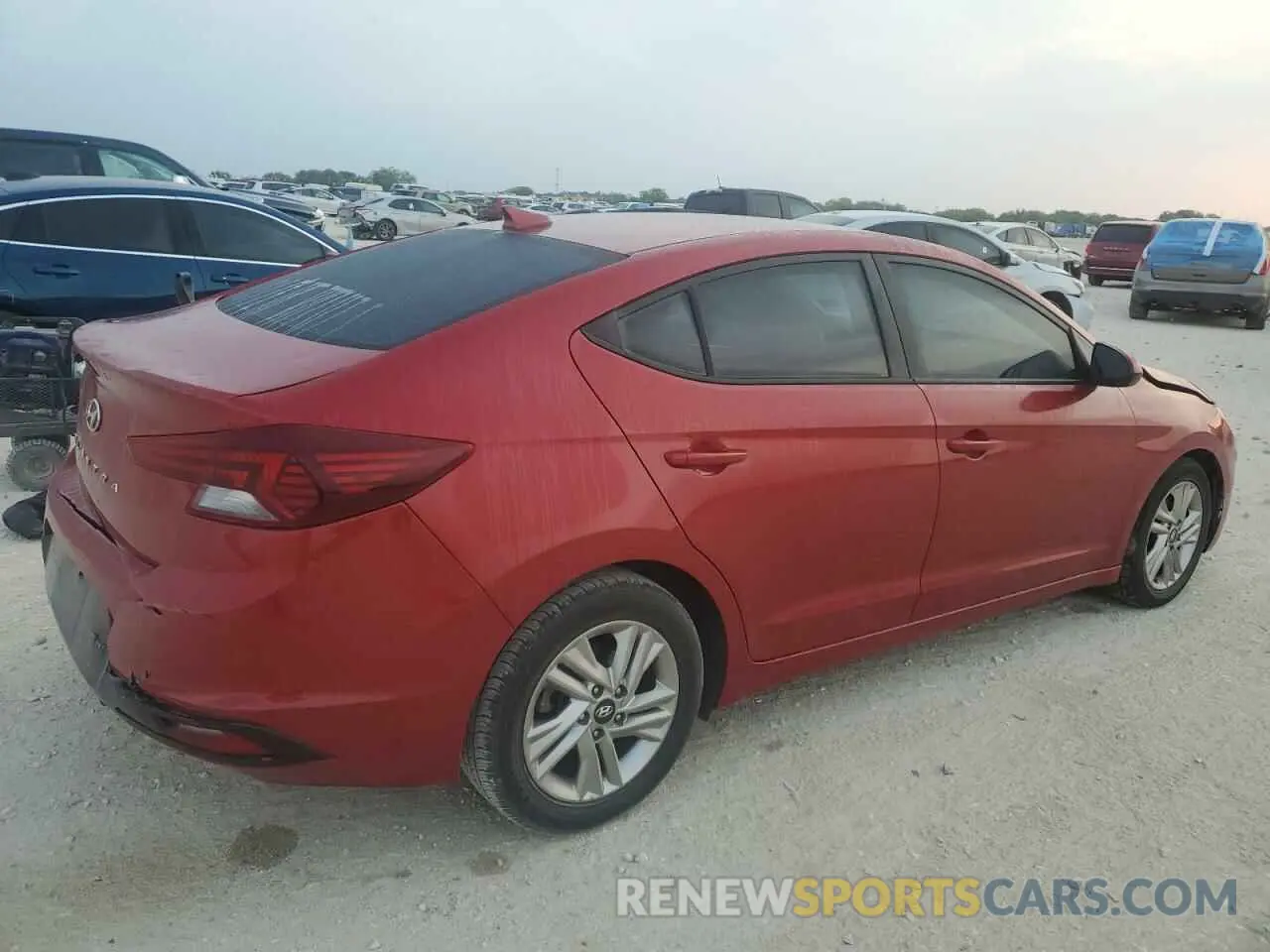 3 Photograph of a damaged car 5NPD84LF9LH523316 HYUNDAI ELANTRA 2020