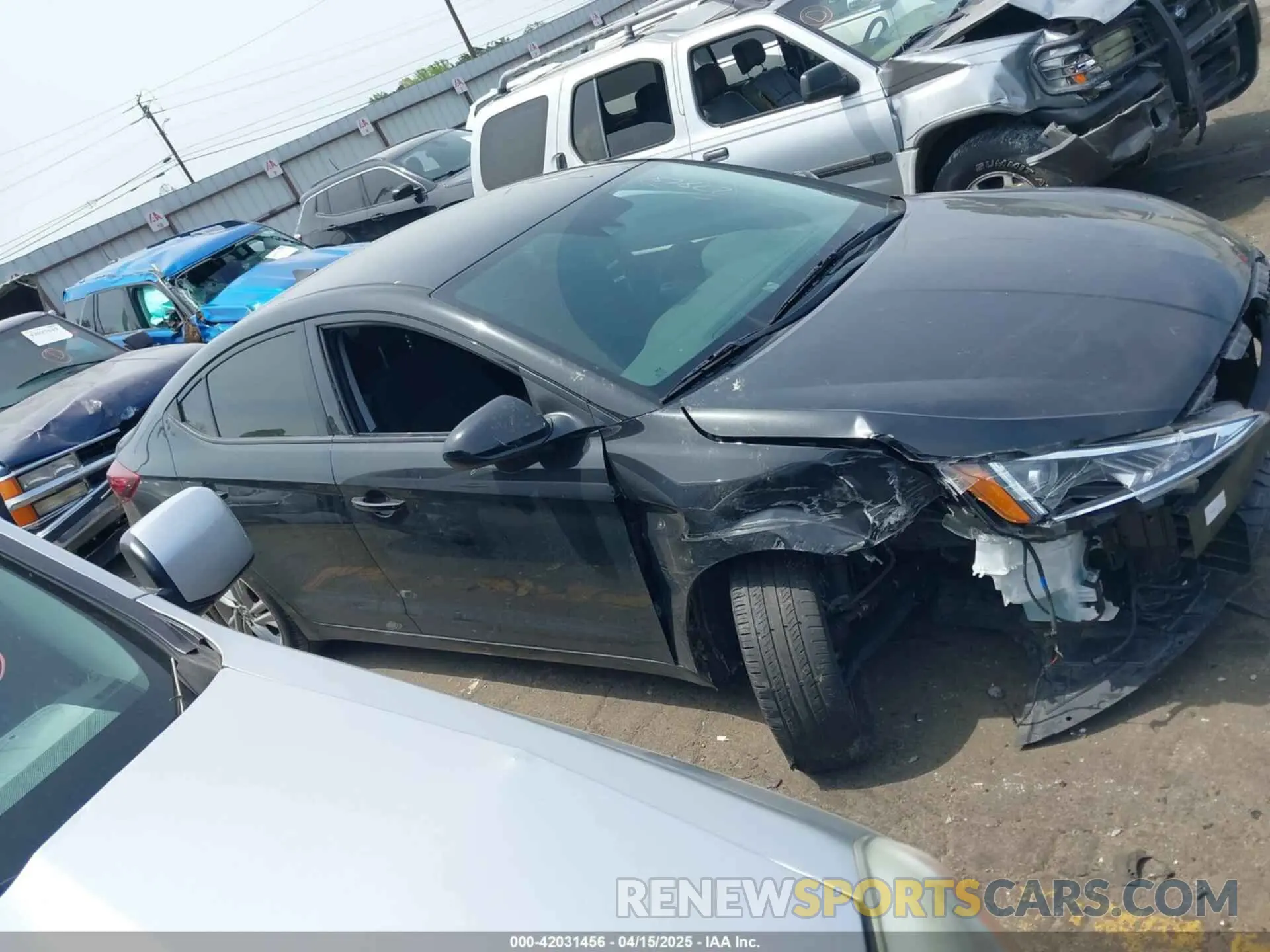 12 Photograph of a damaged car 5NPD84LF9LH532517 HYUNDAI ELANTRA 2020