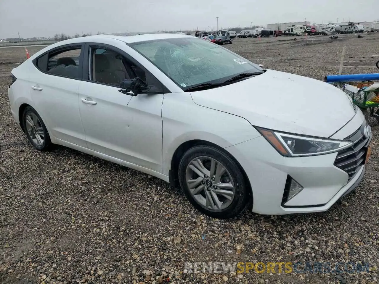 4 Photograph of a damaged car 5NPD84LF9LH537815 HYUNDAI ELANTRA 2020