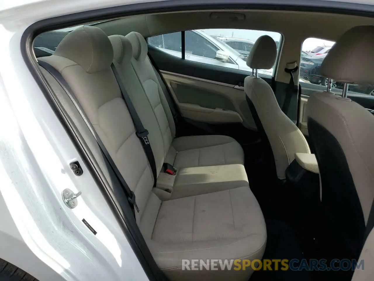 10 Photograph of a damaged car 5NPD84LF9LH548426 HYUNDAI ELANTRA 2020