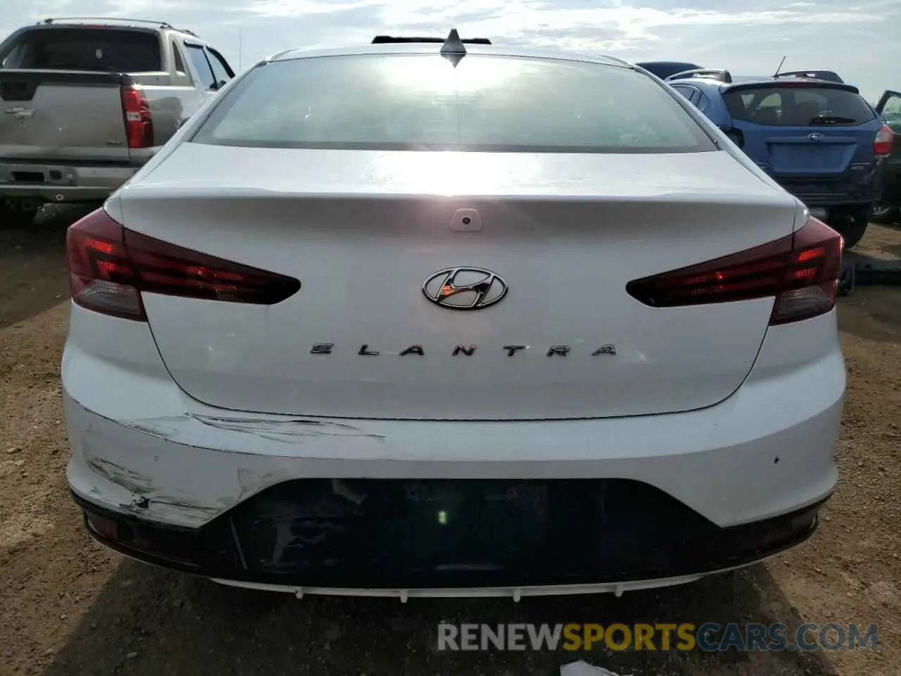 6 Photograph of a damaged car 5NPD84LF9LH548426 HYUNDAI ELANTRA 2020