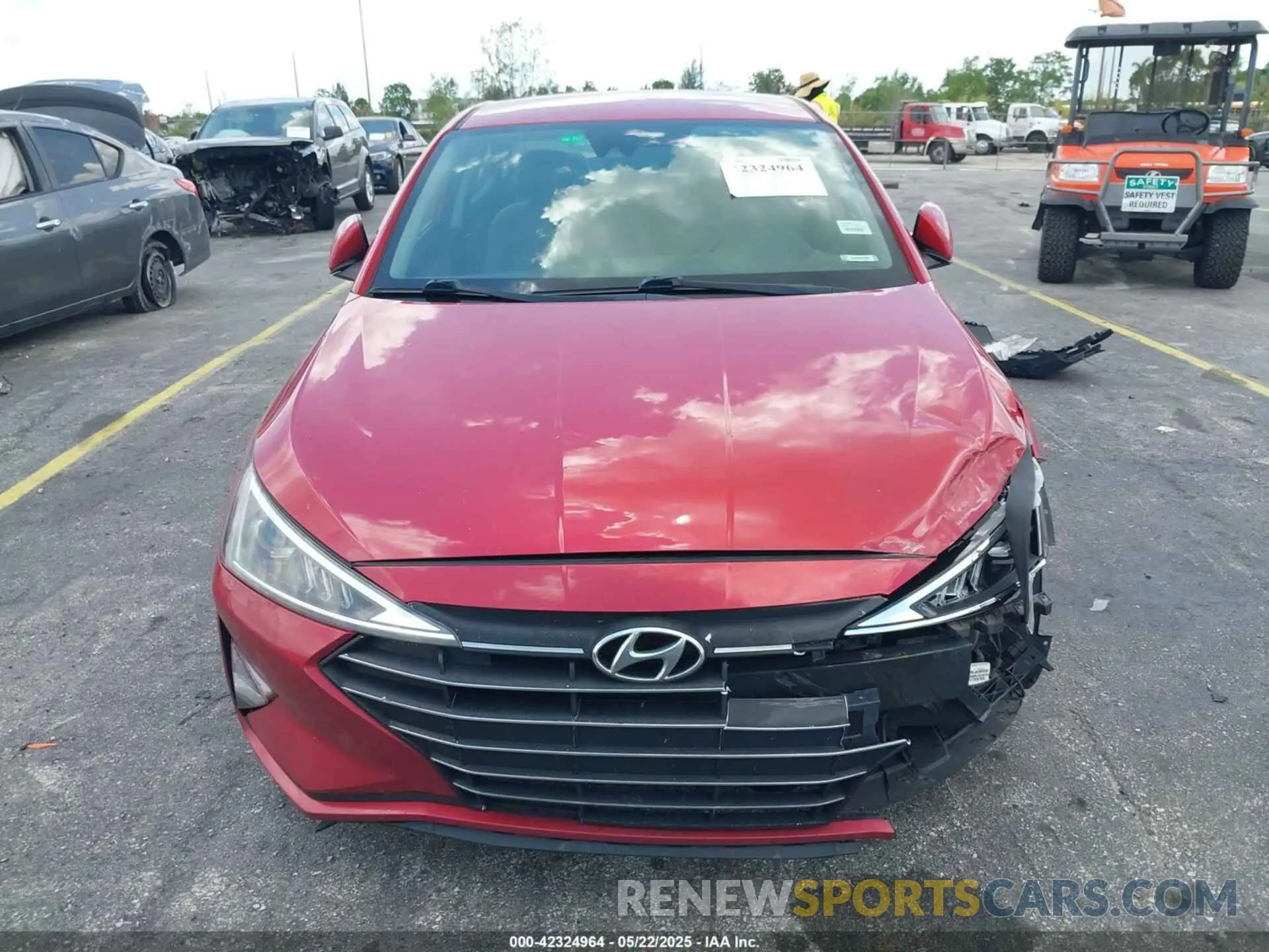 13 Photograph of a damaged car 5NPD84LF9LH555991 HYUNDAI ELANTRA 2020