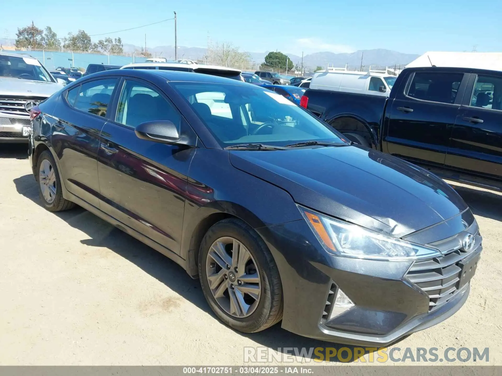 1 Photograph of a damaged car 5NPD84LF9LH558115 HYUNDAI ELANTRA 2020