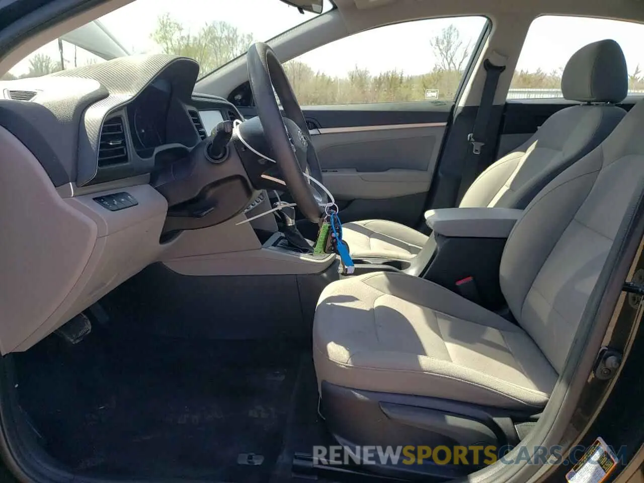 7 Photograph of a damaged car 5NPD84LF9LH561161 HYUNDAI ELANTRA 2020