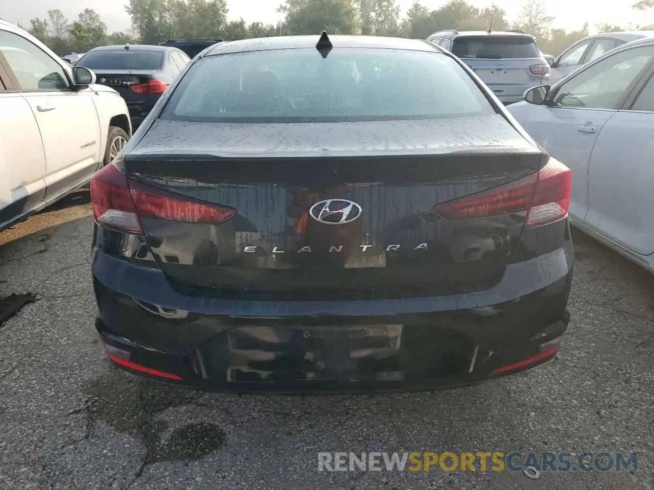 6 Photograph of a damaged car 5NPD84LF9LH562472 HYUNDAI ELANTRA 2020