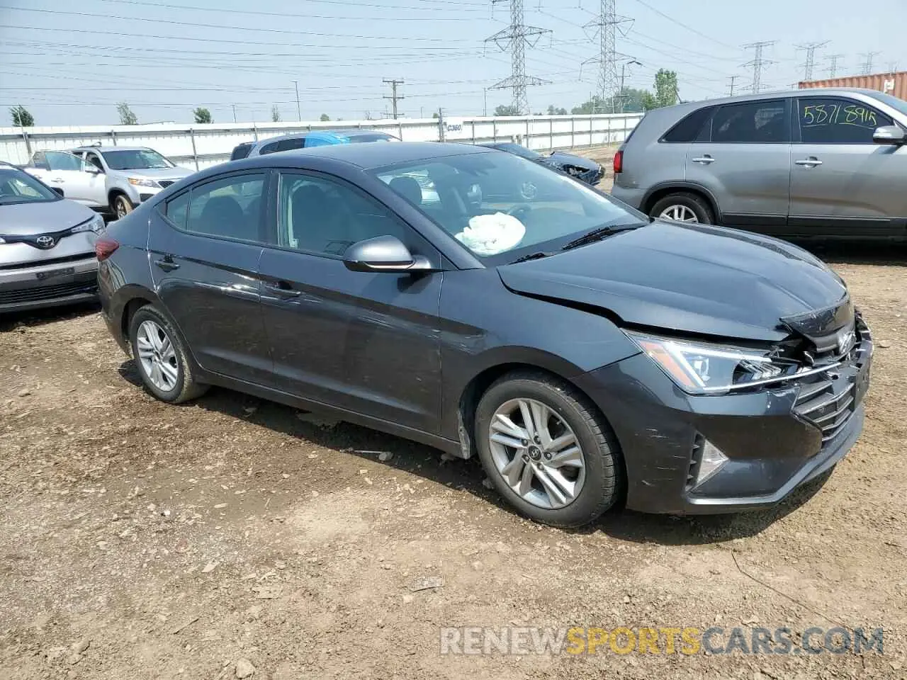 4 Photograph of a damaged car 5NPD84LF9LH563315 HYUNDAI ELANTRA 2020