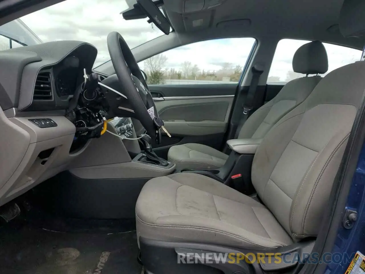 7 Photograph of a damaged car 5NPD84LF9LH563928 HYUNDAI ELANTRA 2020