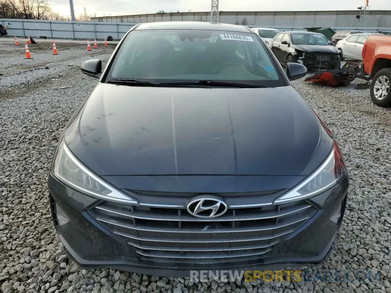 5 Photograph of a damaged car 5NPD84LF9LH564559 HYUNDAI ELANTRA 2020