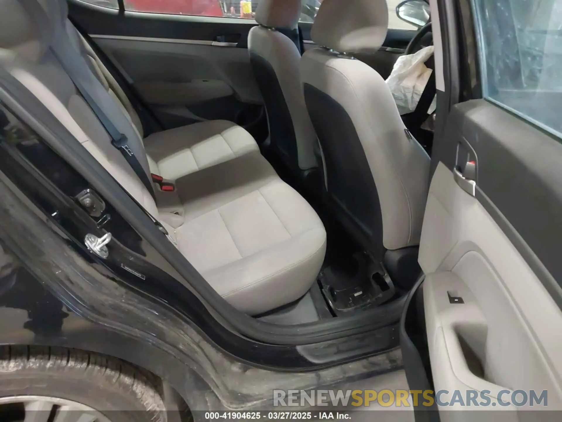 8 Photograph of a damaged car 5NPD84LF9LH566733 HYUNDAI ELANTRA 2020