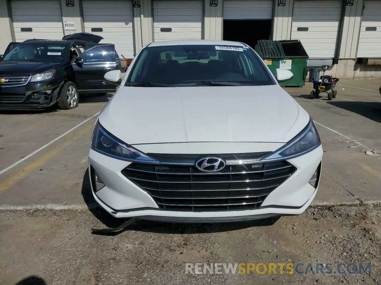 5 Photograph of a damaged car 5NPD84LF9LH567817 HYUNDAI ELANTRA 2020