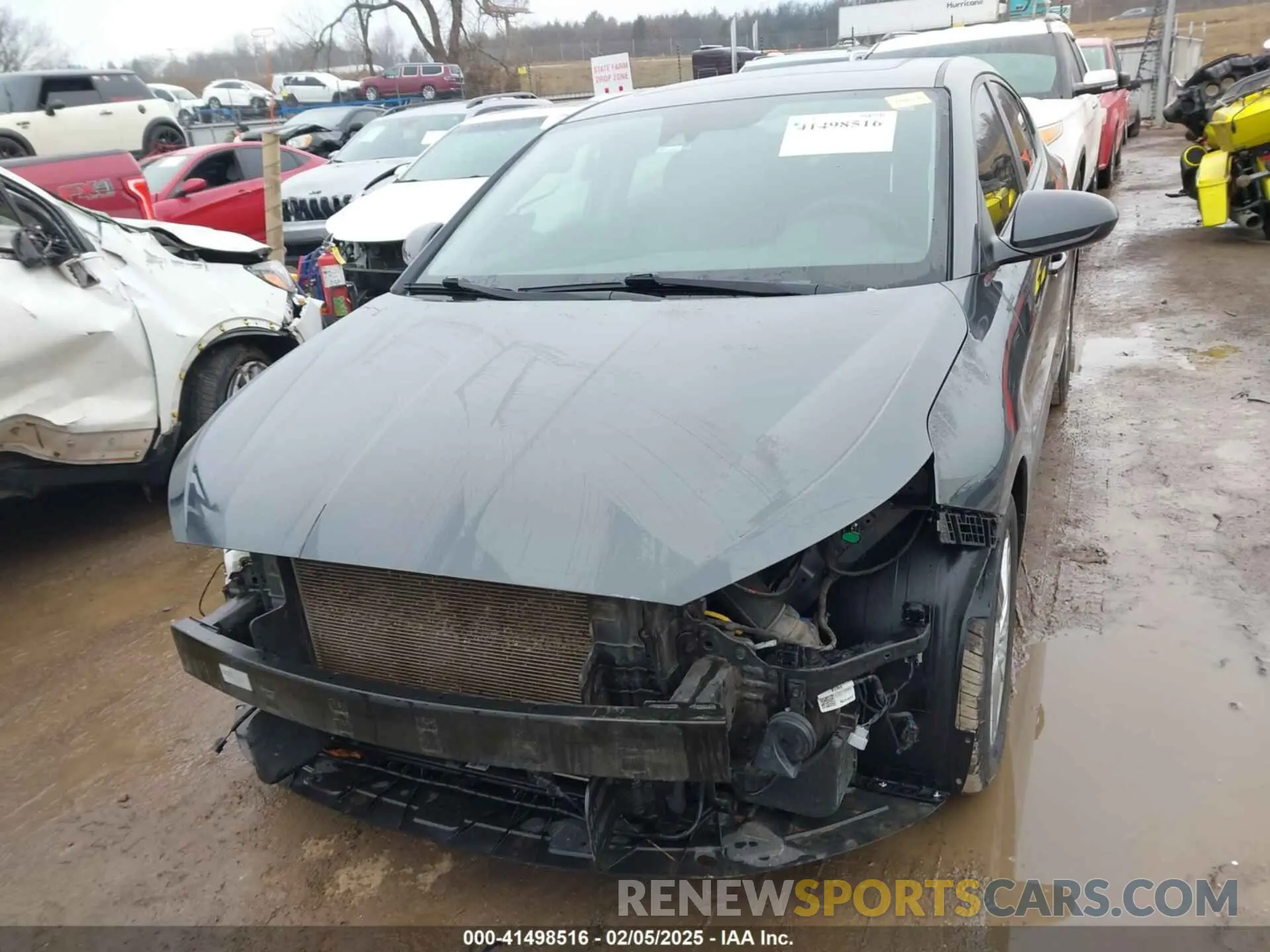 13 Photograph of a damaged car 5NPD84LF9LH568174 HYUNDAI ELANTRA 2020