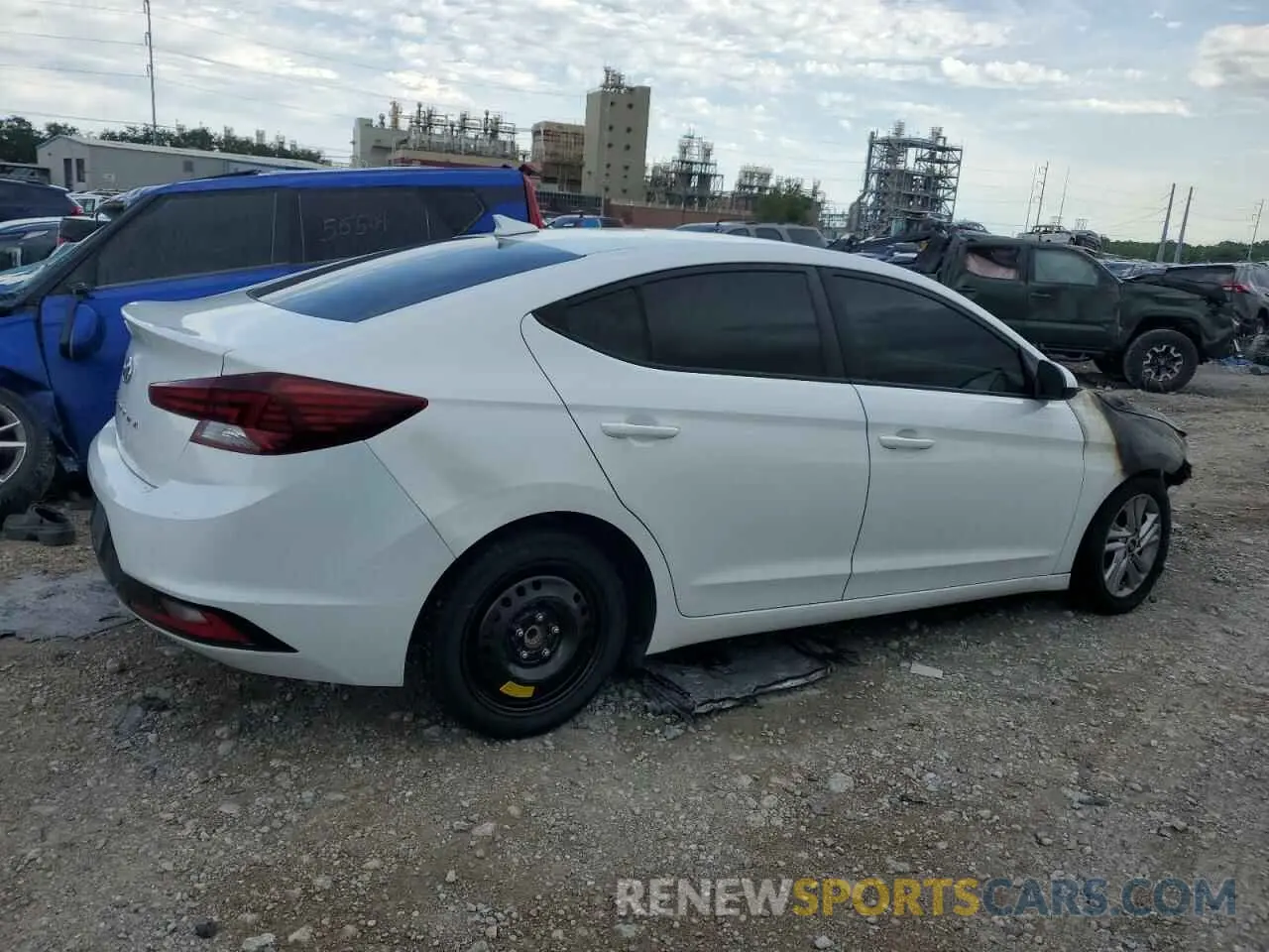 3 Photograph of a damaged car 5NPD84LF9LH569373 HYUNDAI ELANTRA 2020