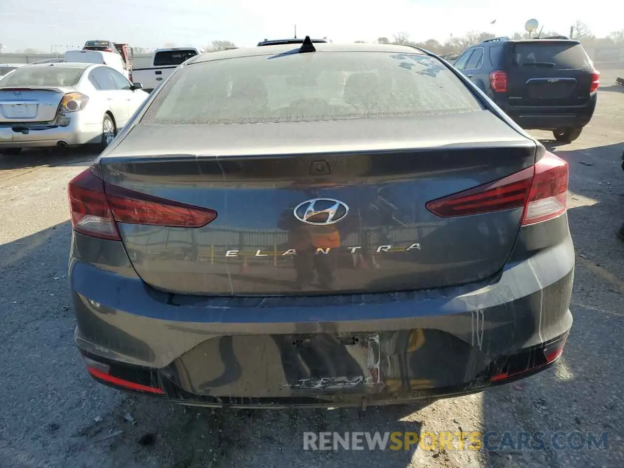 6 Photograph of a damaged car 5NPD84LF9LH576338 HYUNDAI ELANTRA 2020